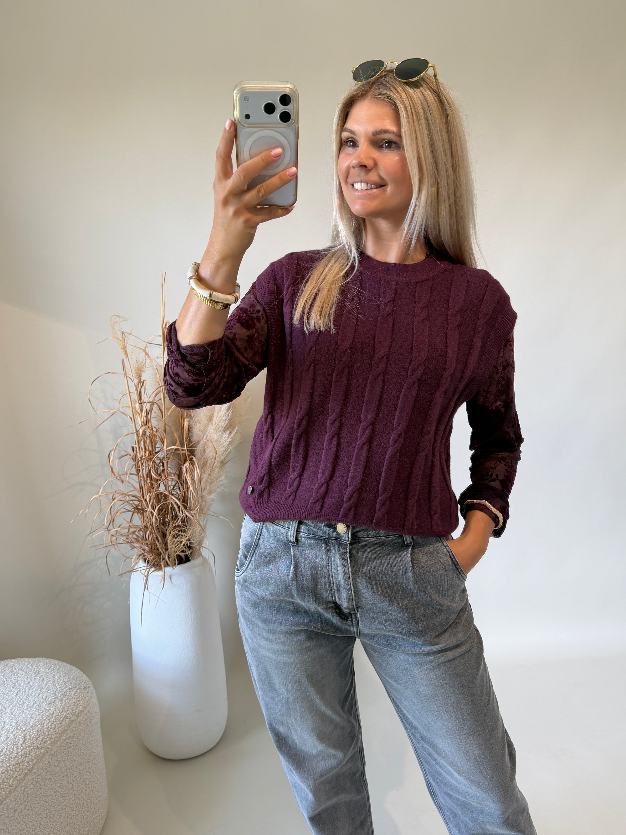 Pullunder in Burgundy mit Zopfmuster