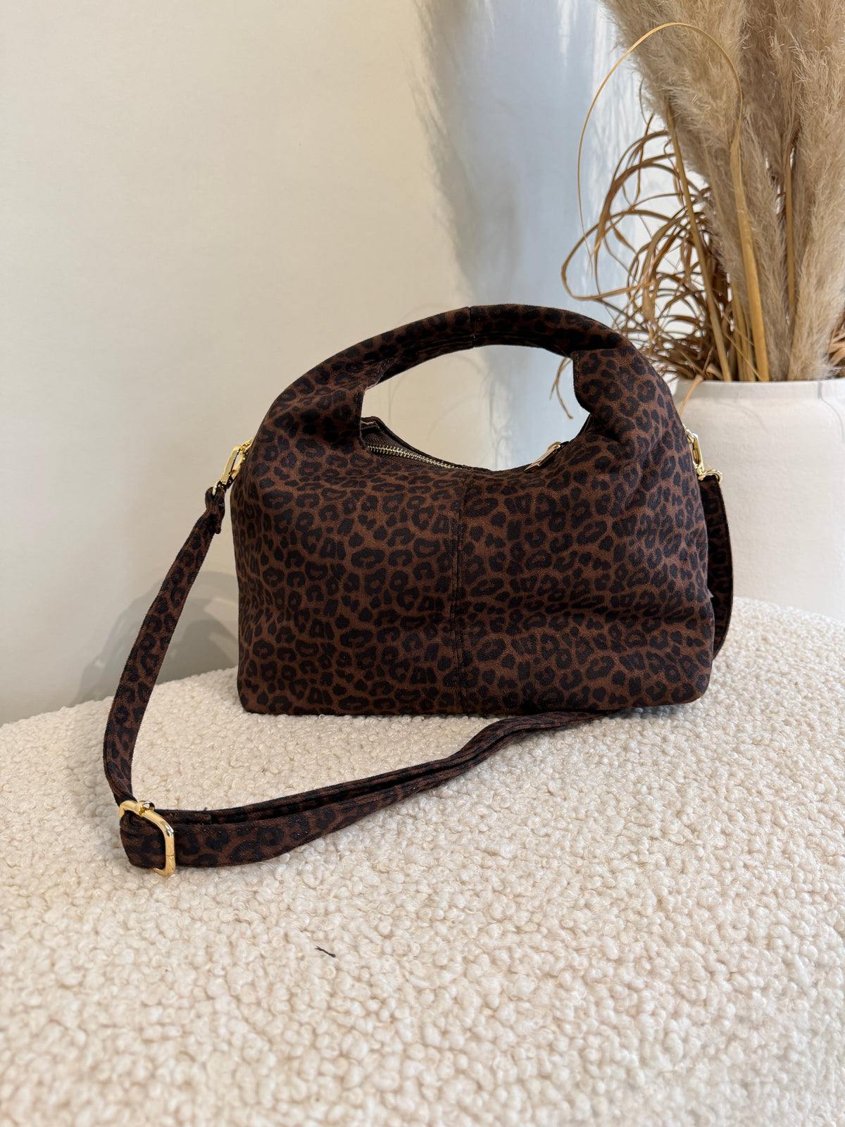 Tasche mit Leo - Muster in Schokobraun / Schwarz