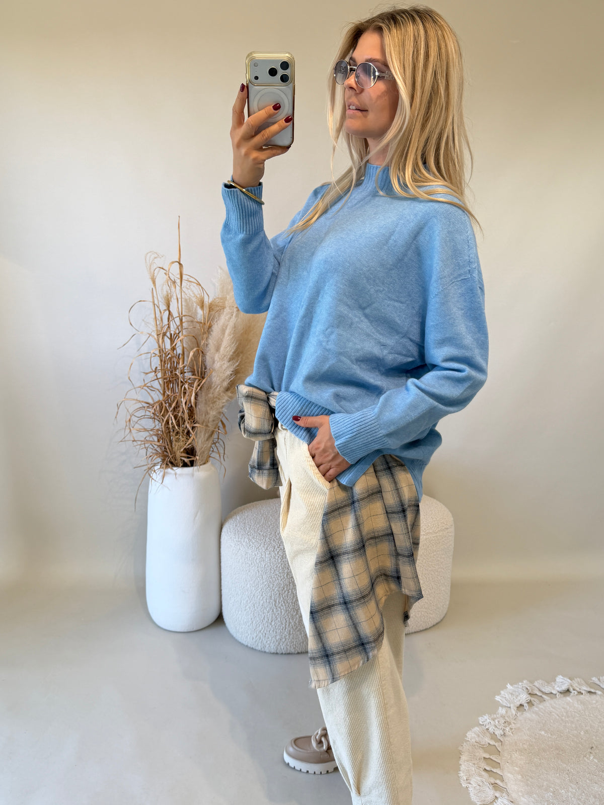 Pullover in Hellblau