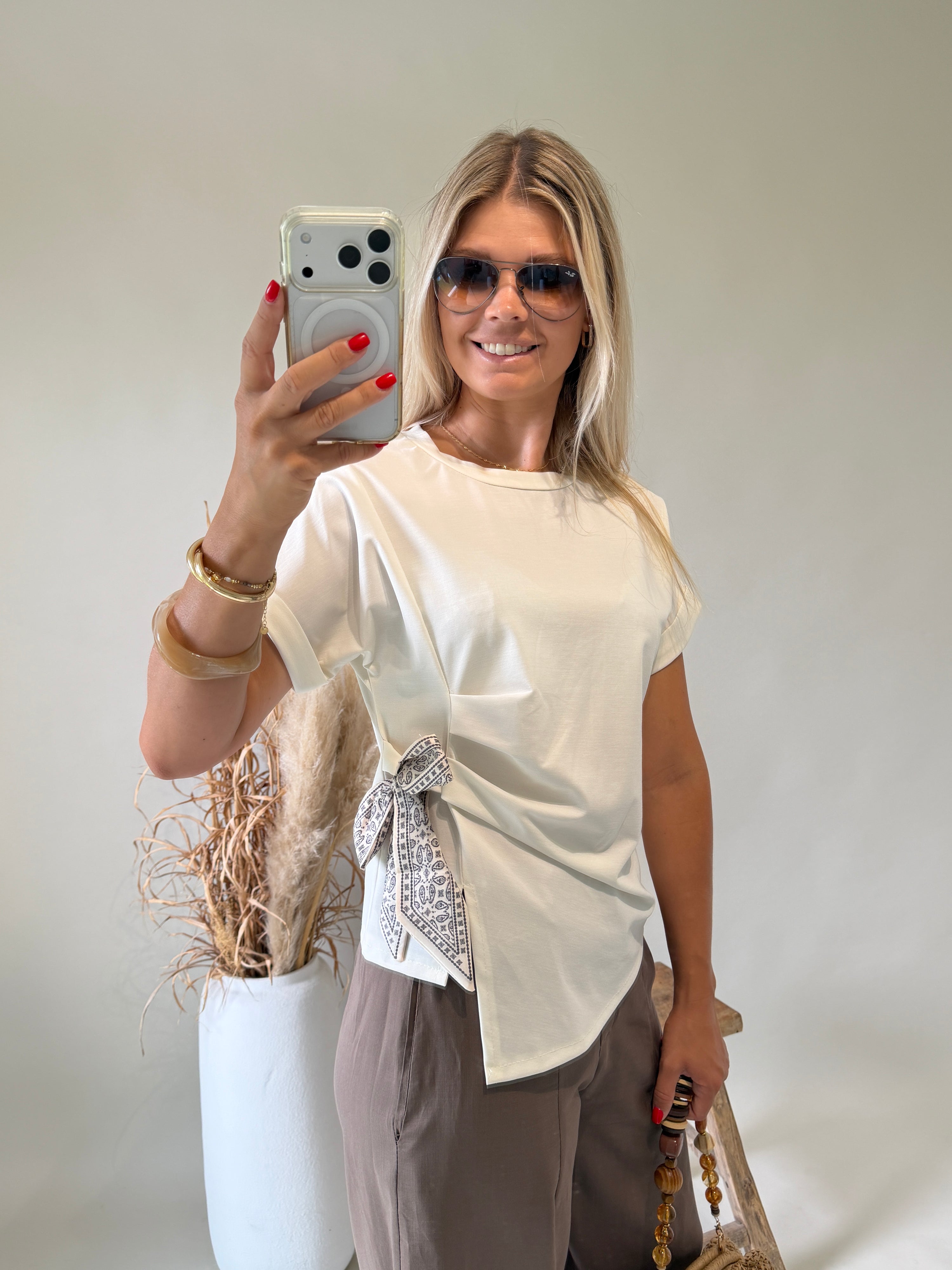 T - Shirt in Wollweiß in Wickeloptik mit Tuch