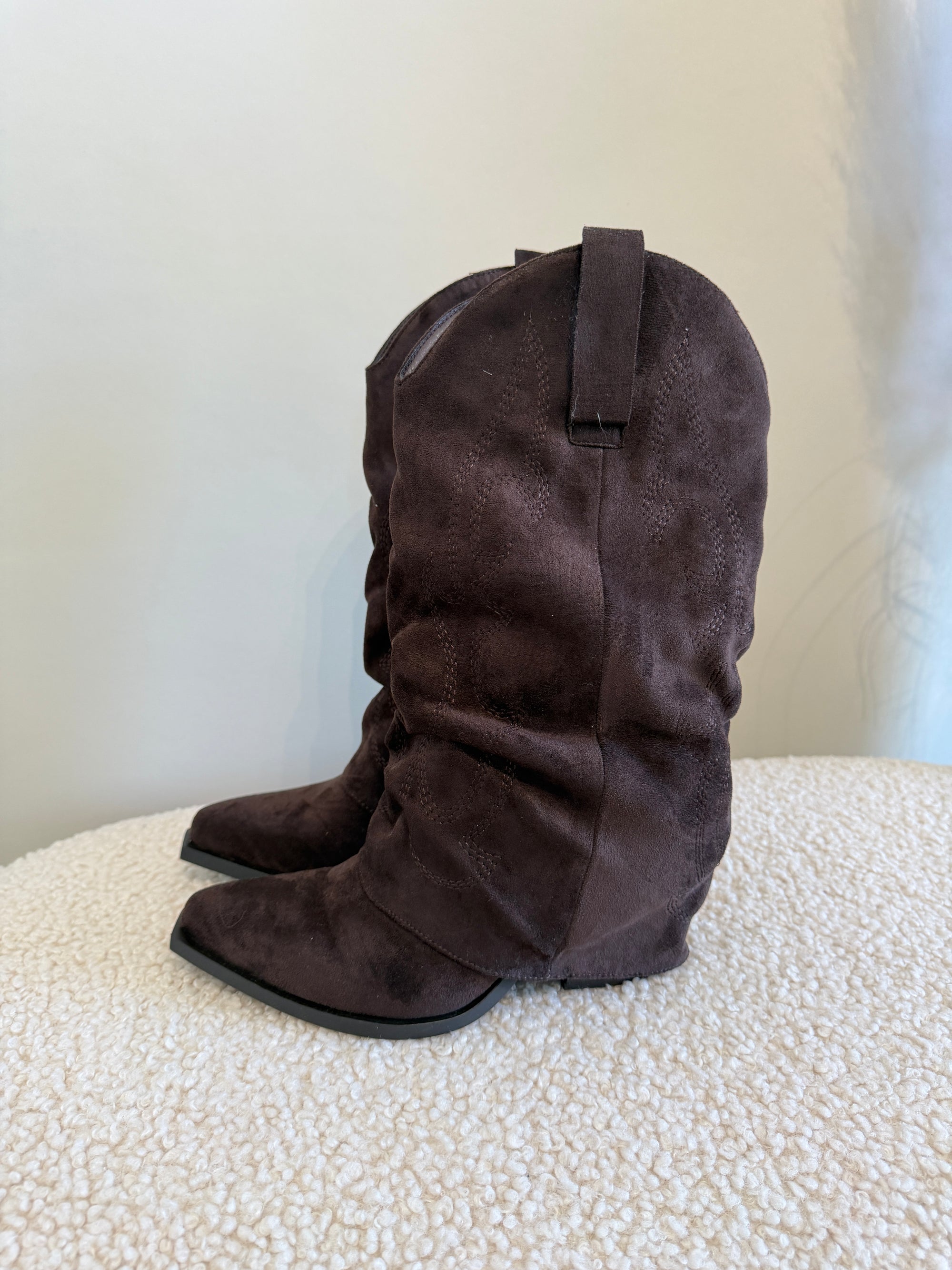 Cowboystiefel in Schokobraun