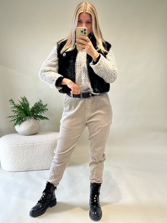 Hose in Sand mit Gürtel ( Cord )