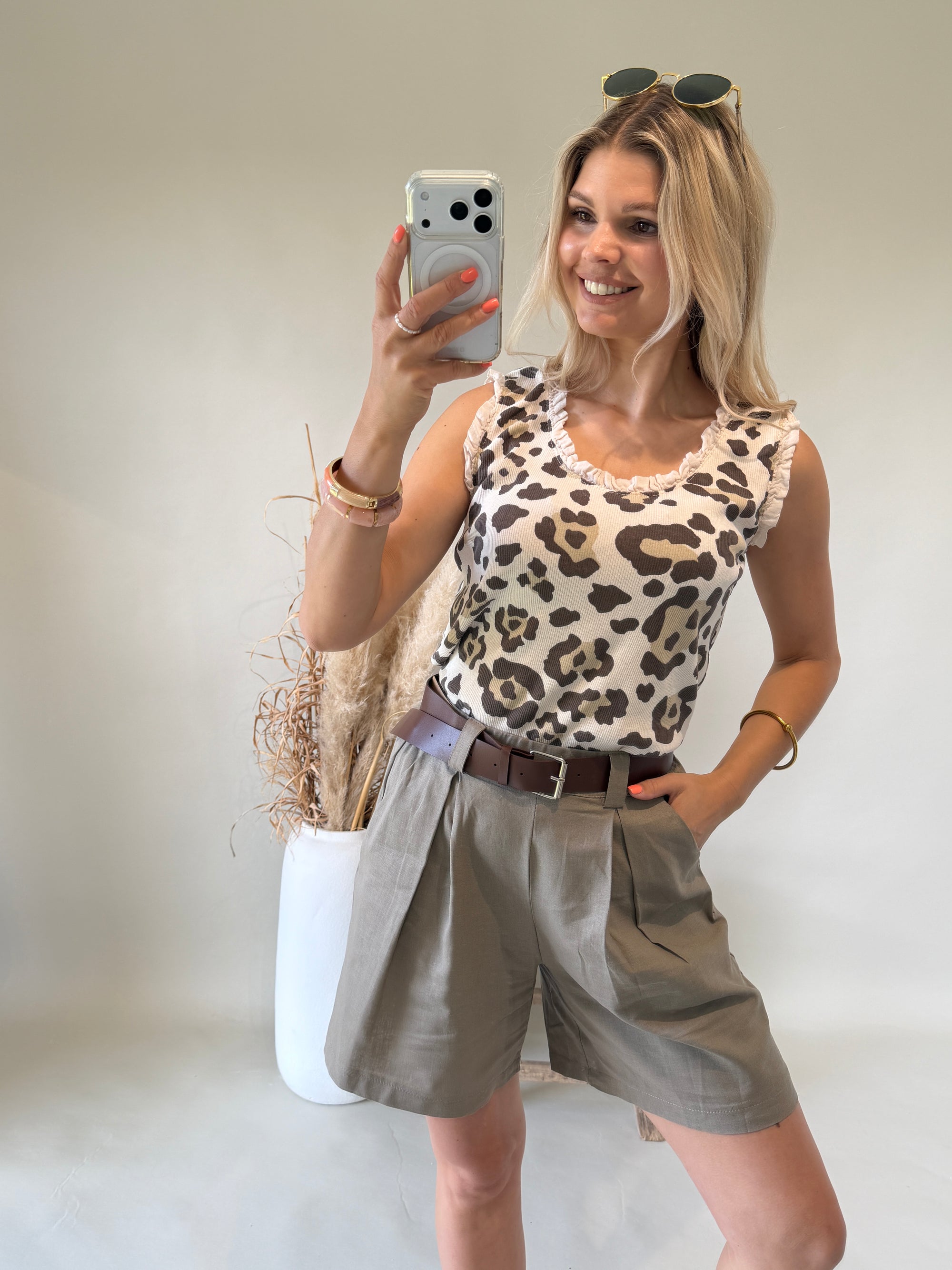 Top in Schokobraun / Beige mit Leo - Muster