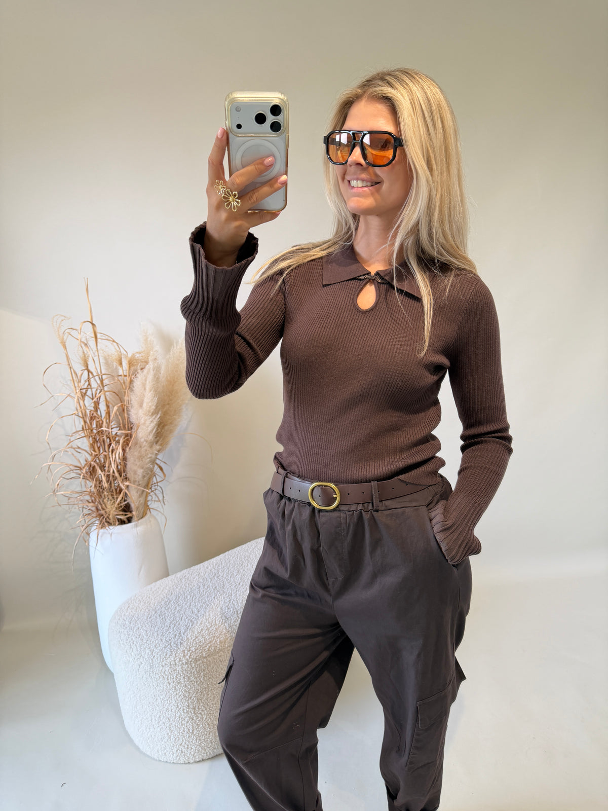 Pullover in Schokobraun  mit Kragen