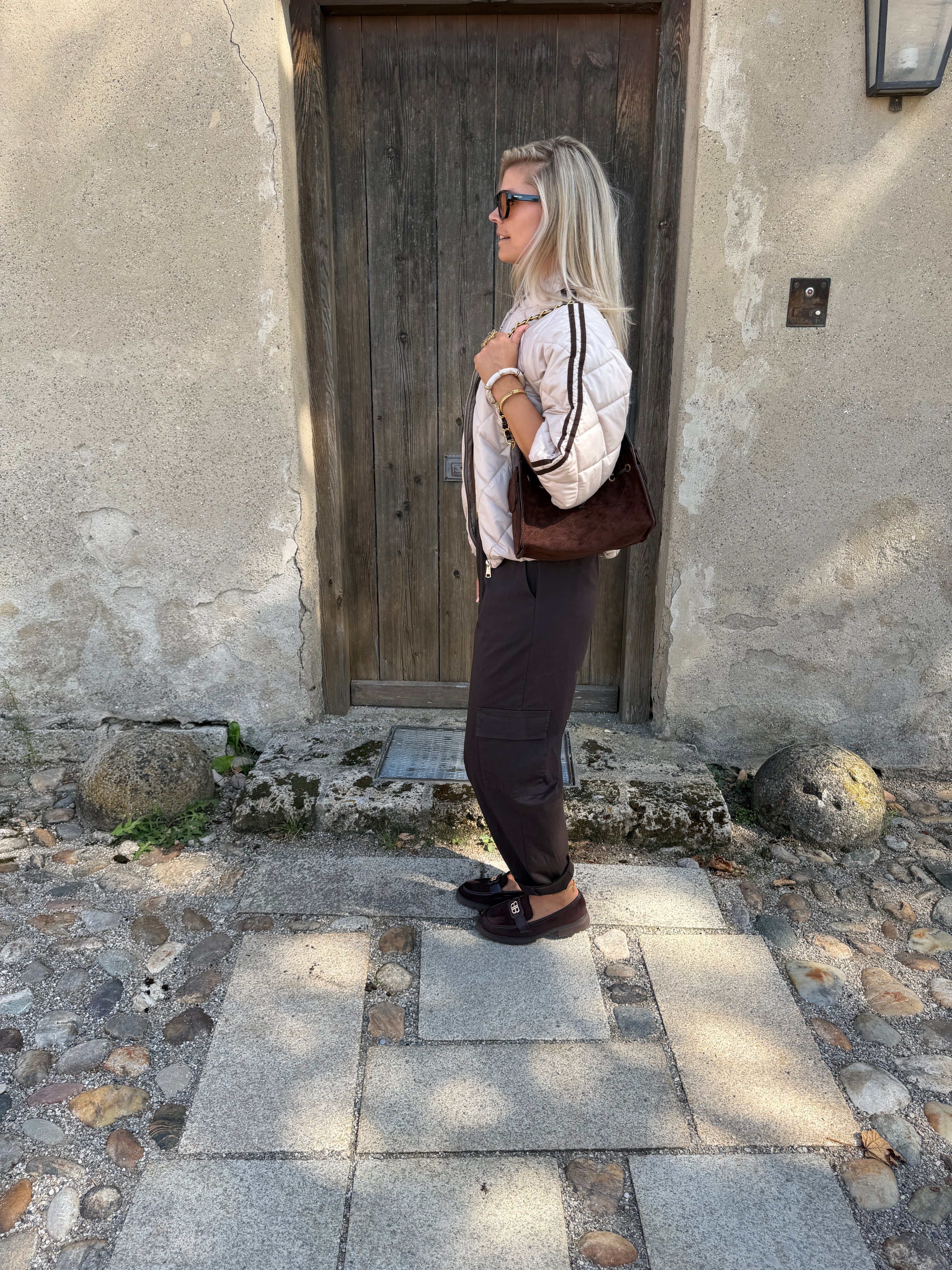 Jacke in Sand mit Schokobraunen Streifen