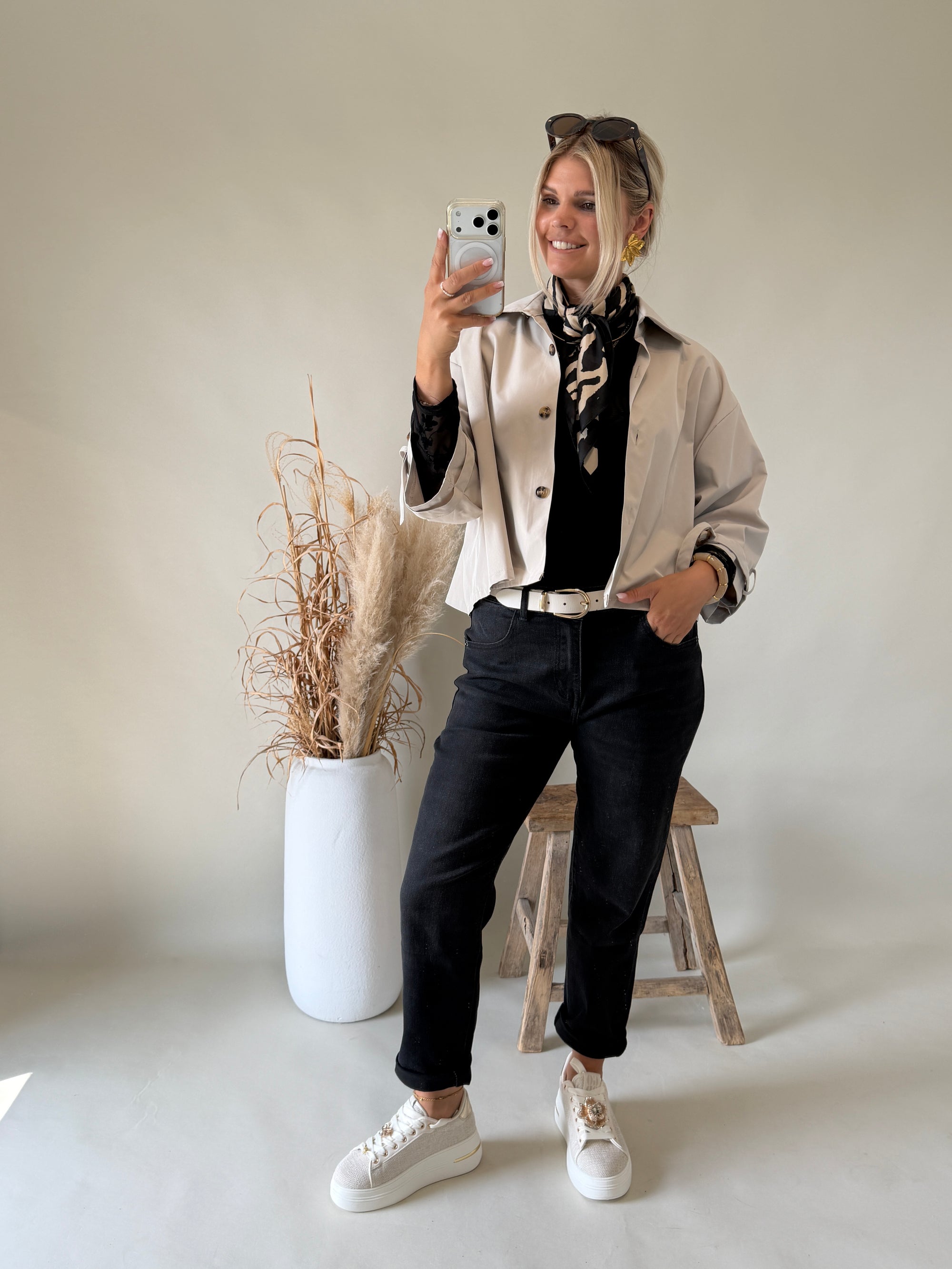 Jeans in Dunkelgrau ( Mom Fit )