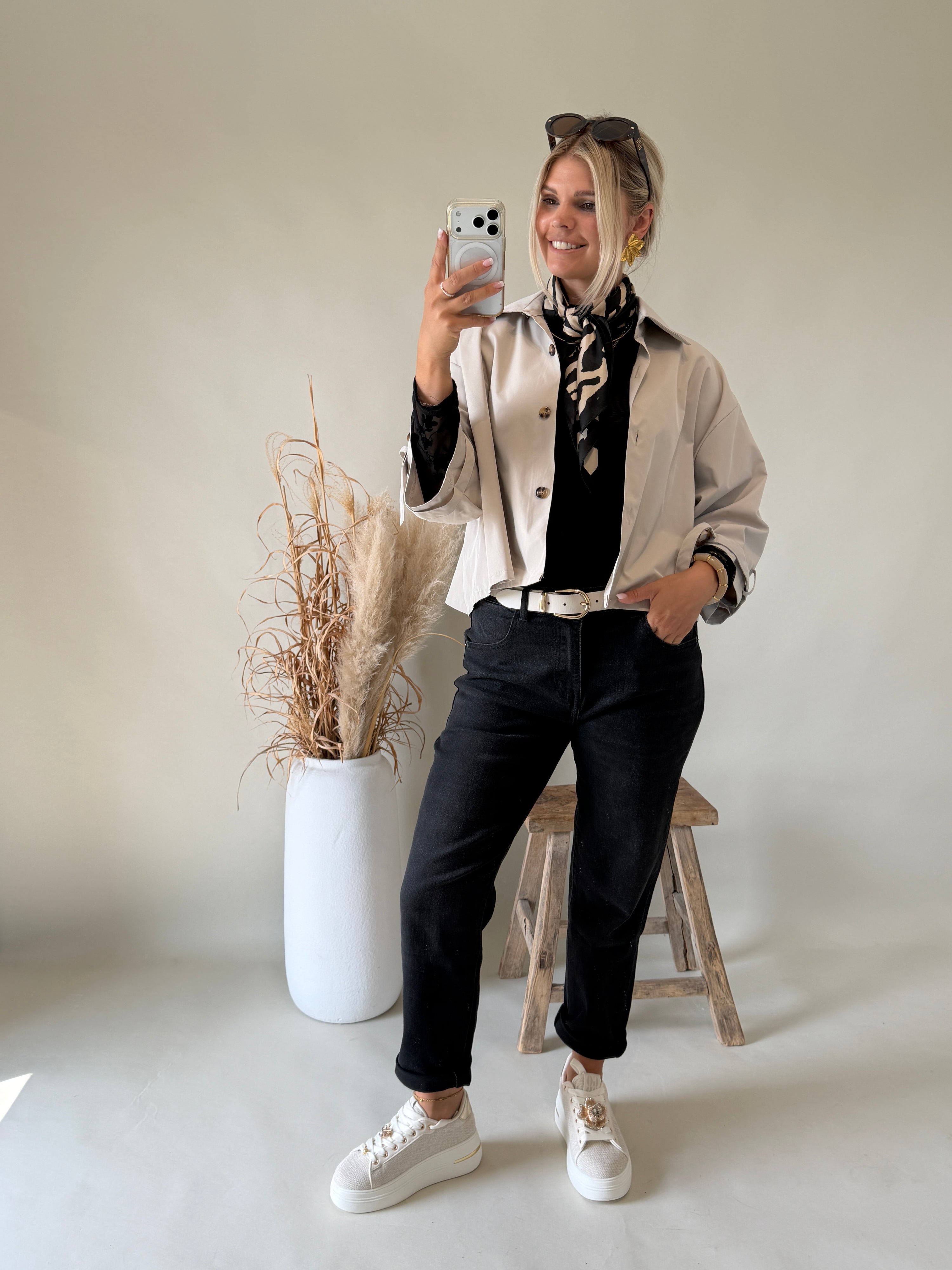 Jeans in Dunkelgrau ( Mom Fit )