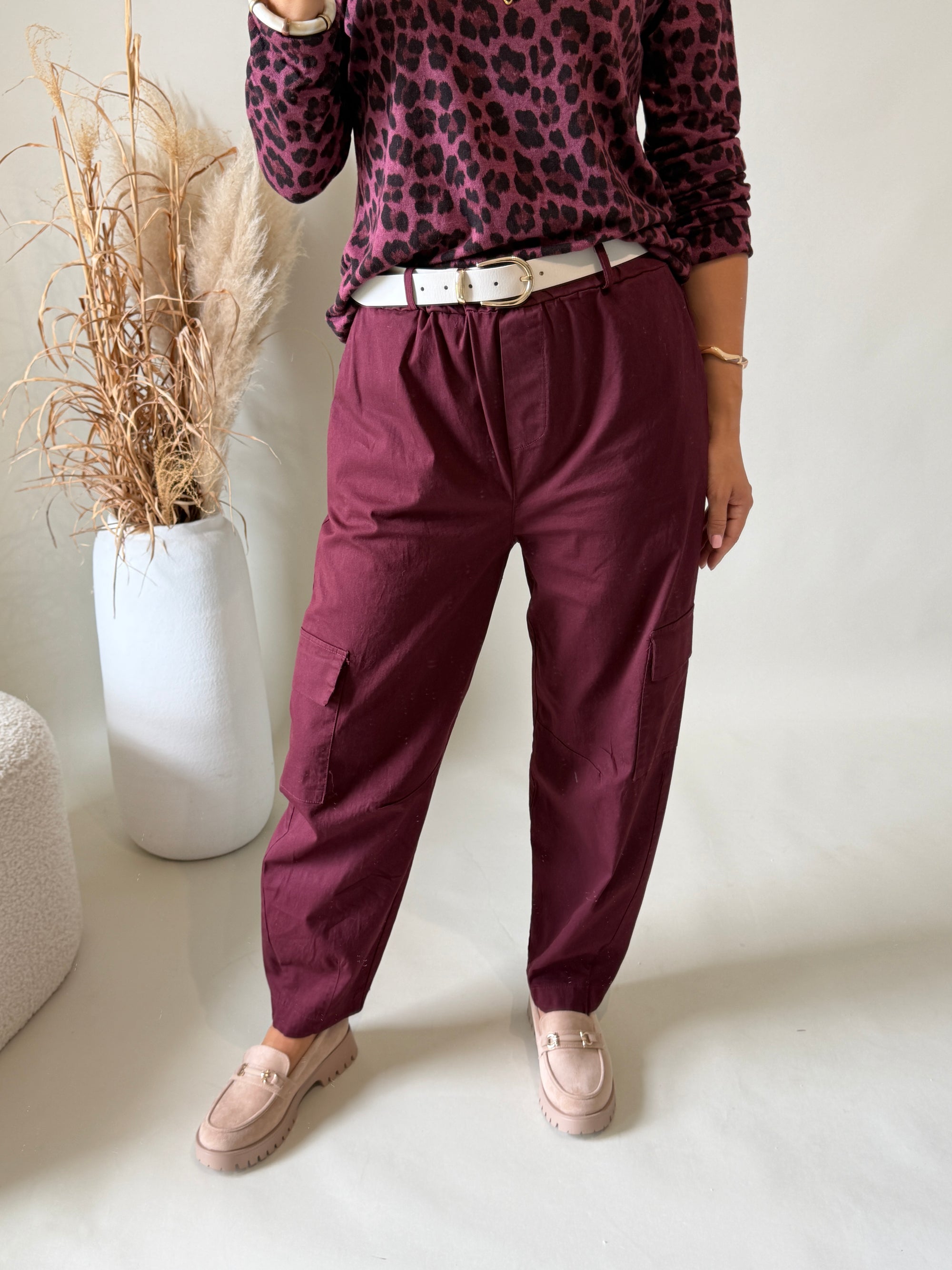 Hose in Bordeaux  mit Cargotaschen ( Ballon )
