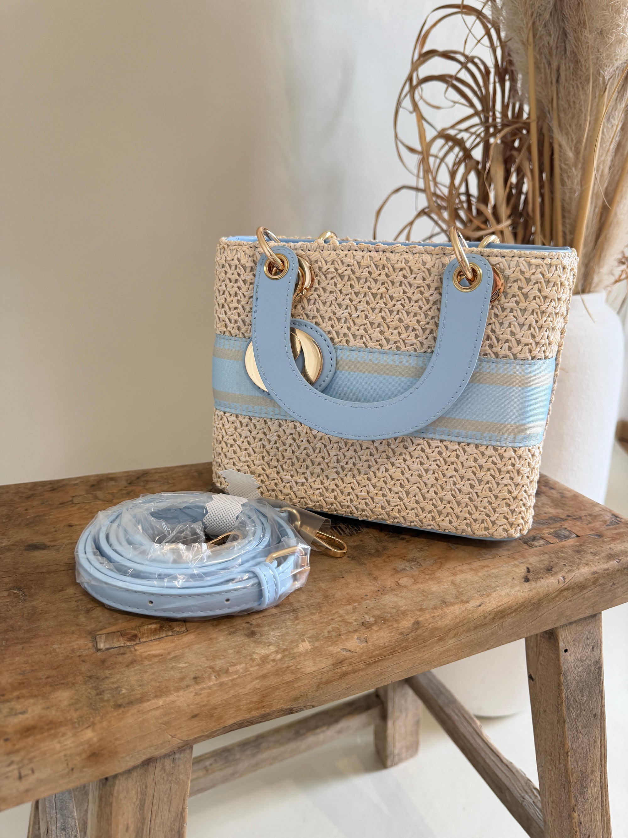 Tasche in Beige / Hellblau