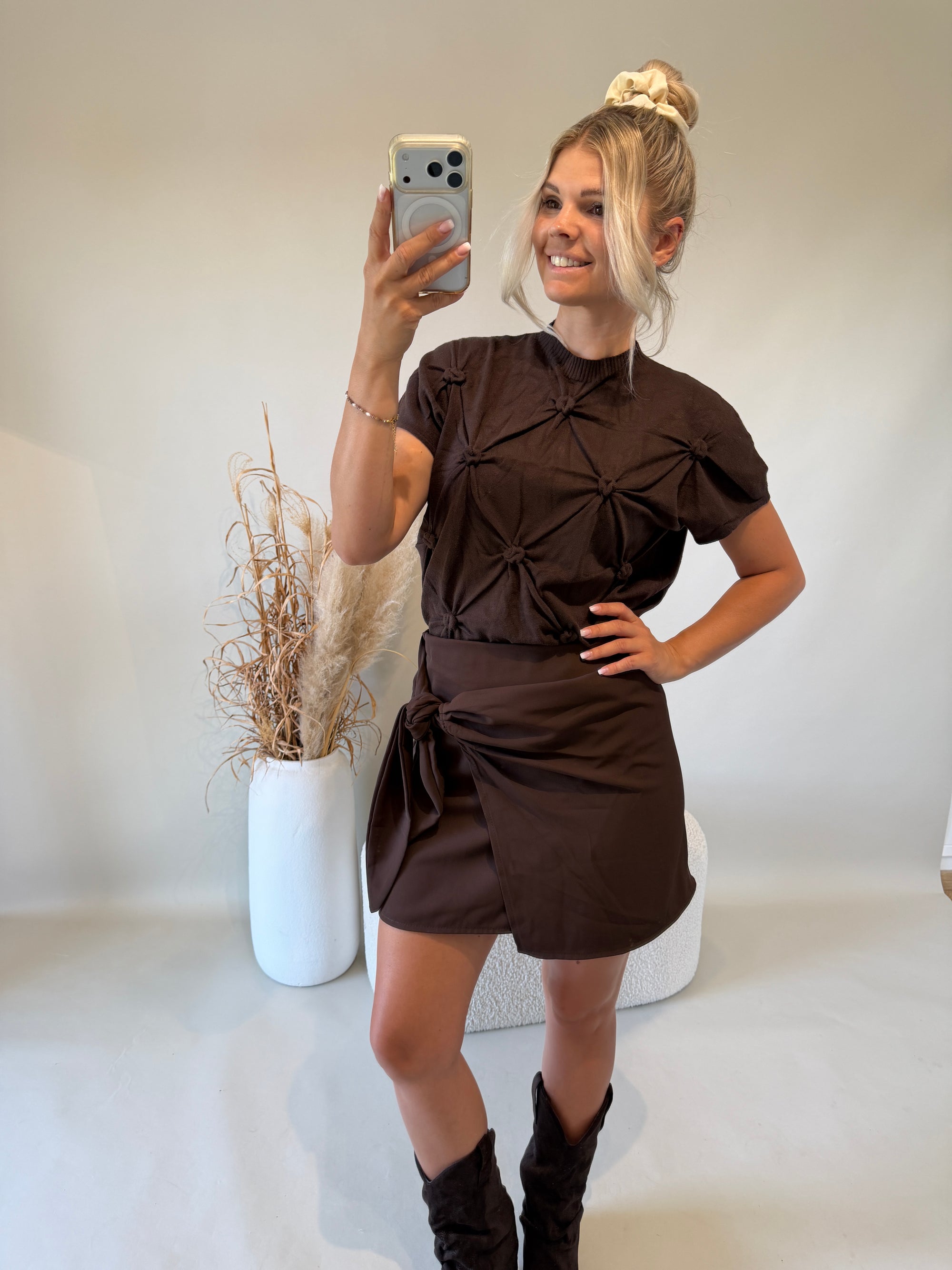 Pullover in Schokobraun ( Kurzarm ) vorne mit Muster