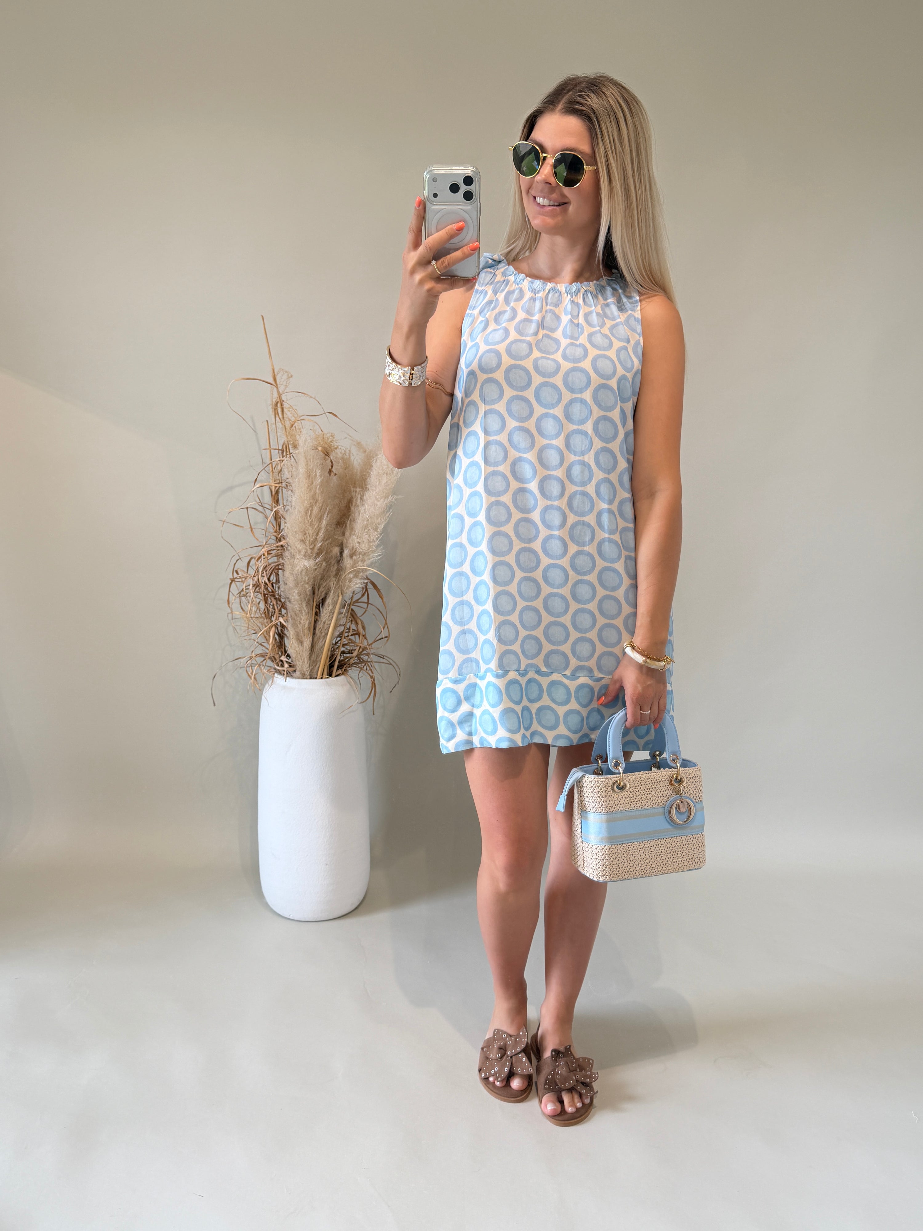 Kleid in Beige mit Hellblauen Muster ( Kurz )