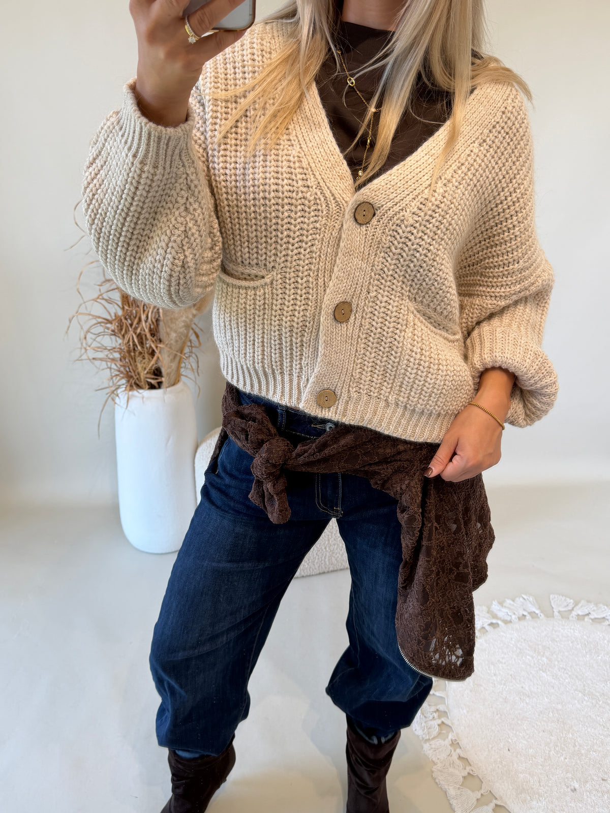 Strickjacke in Beige mit Taschen