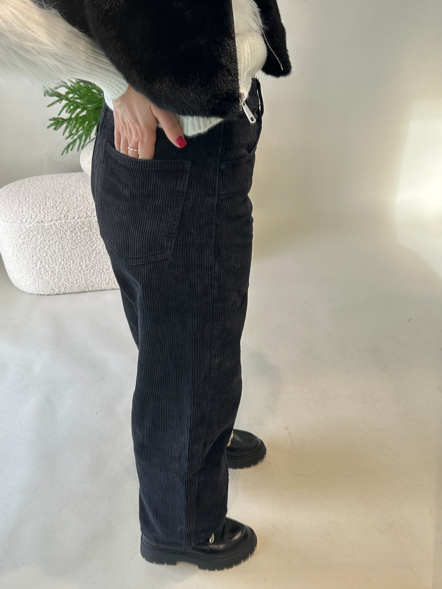 hose in schwarz (ballonhose cord)