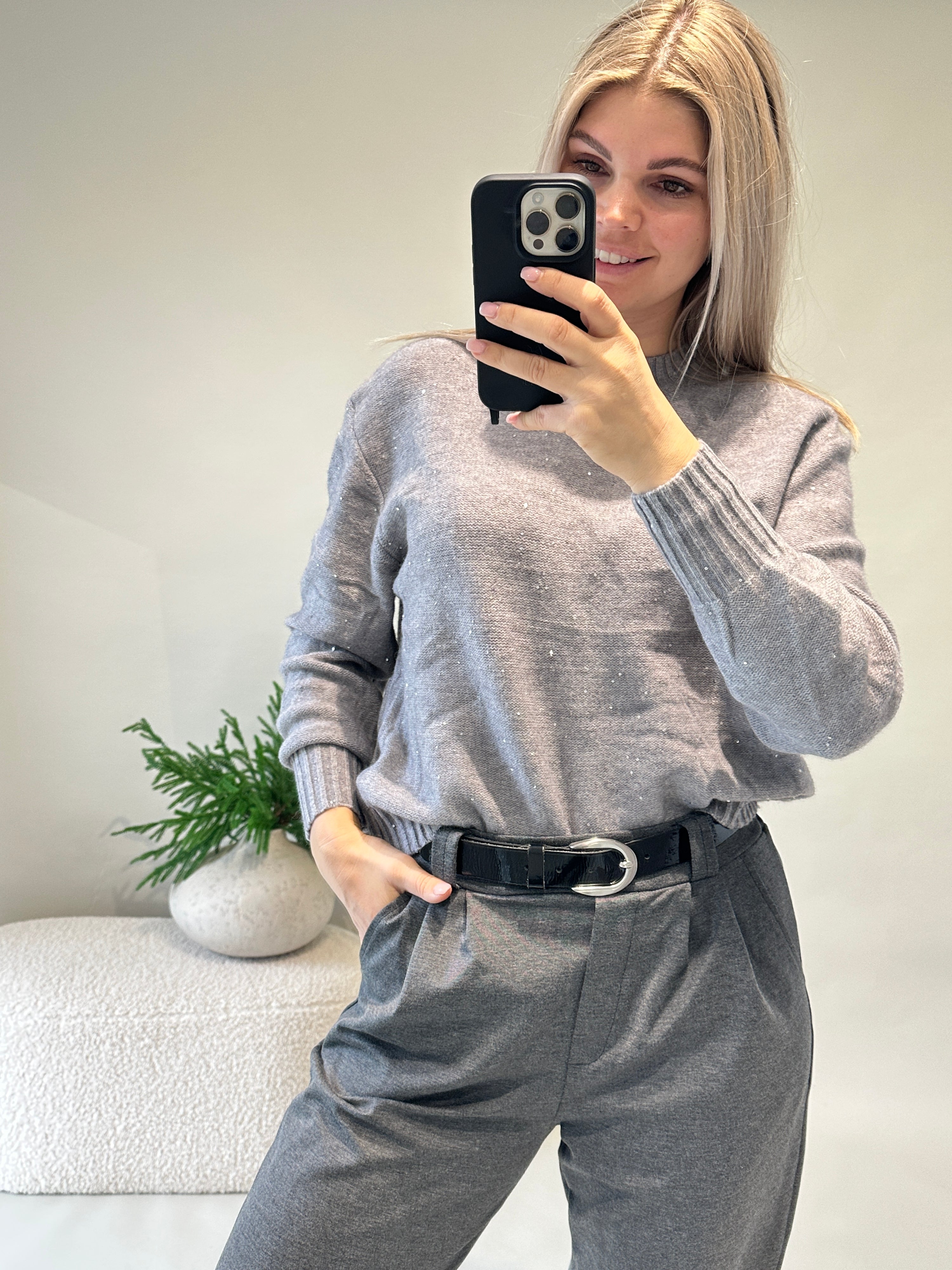 Pullover in Grau mit Glitzer