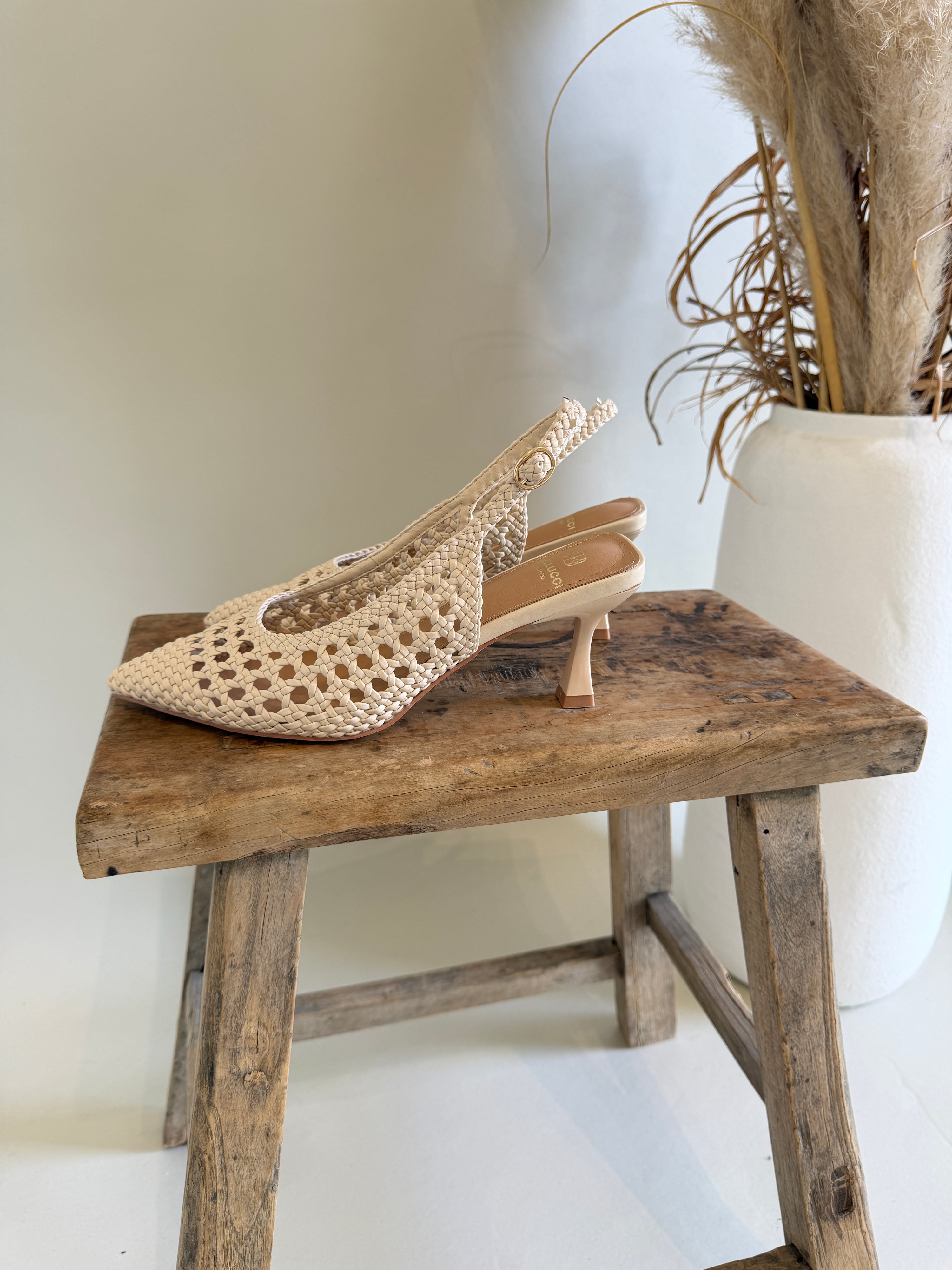 Pumps in Beige