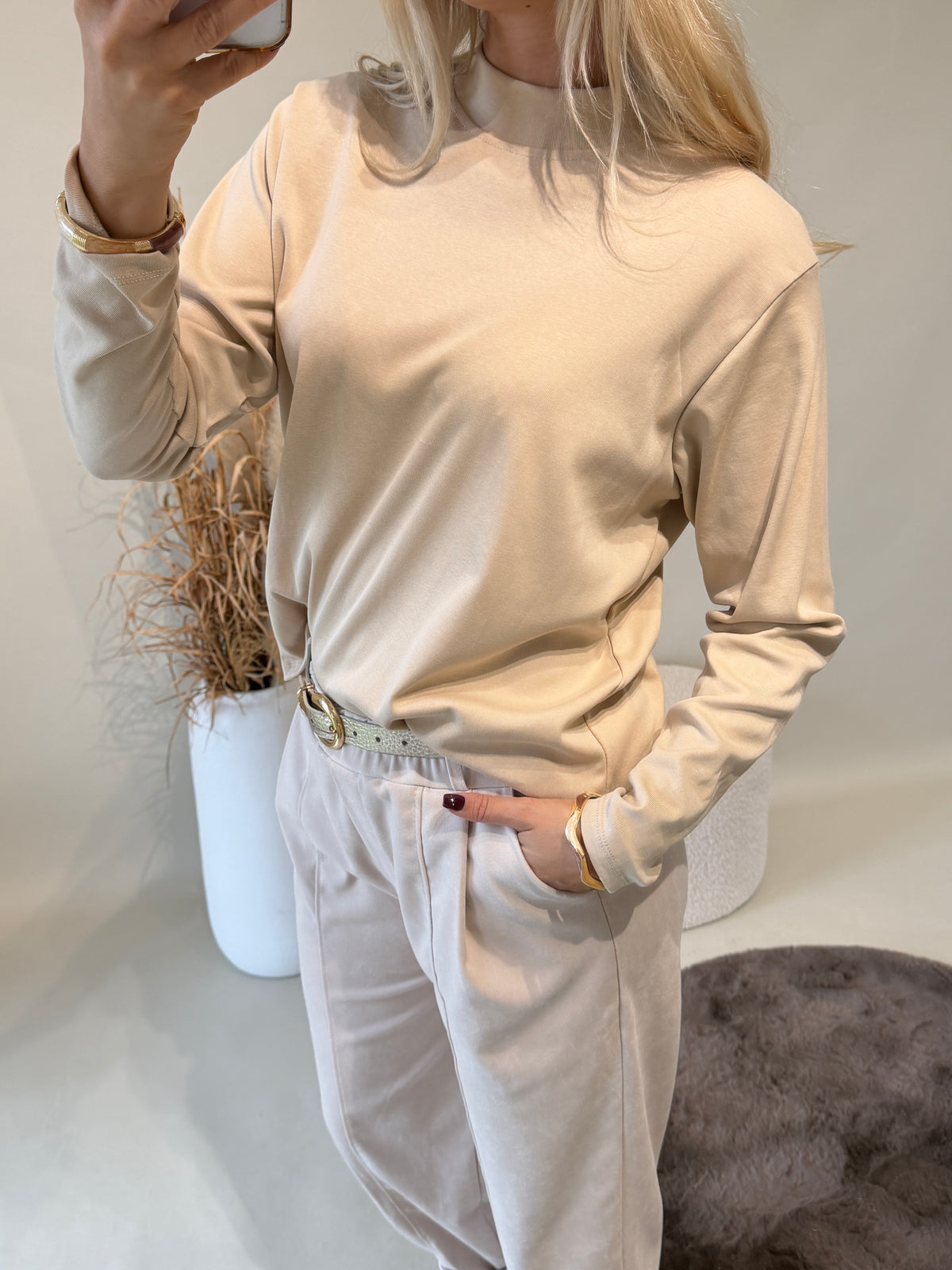 Shirt in Beige mit kleinen Stehkragen