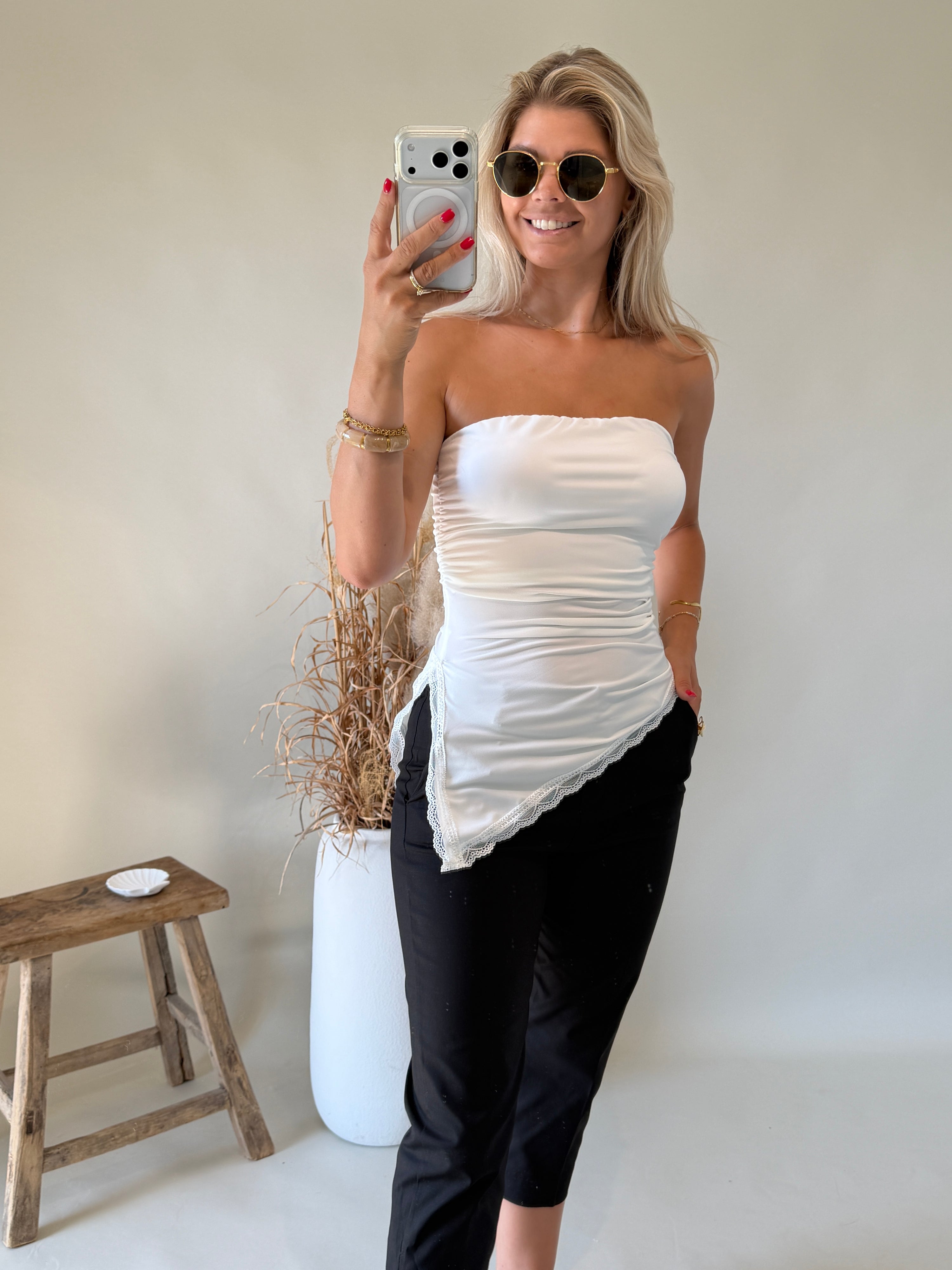 Top in Weiß ( Bandeau ) mit Spitze