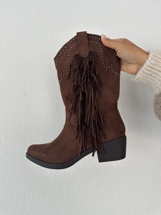 Stiefel in Schokobraun mit Fransen in Wildlederoptik