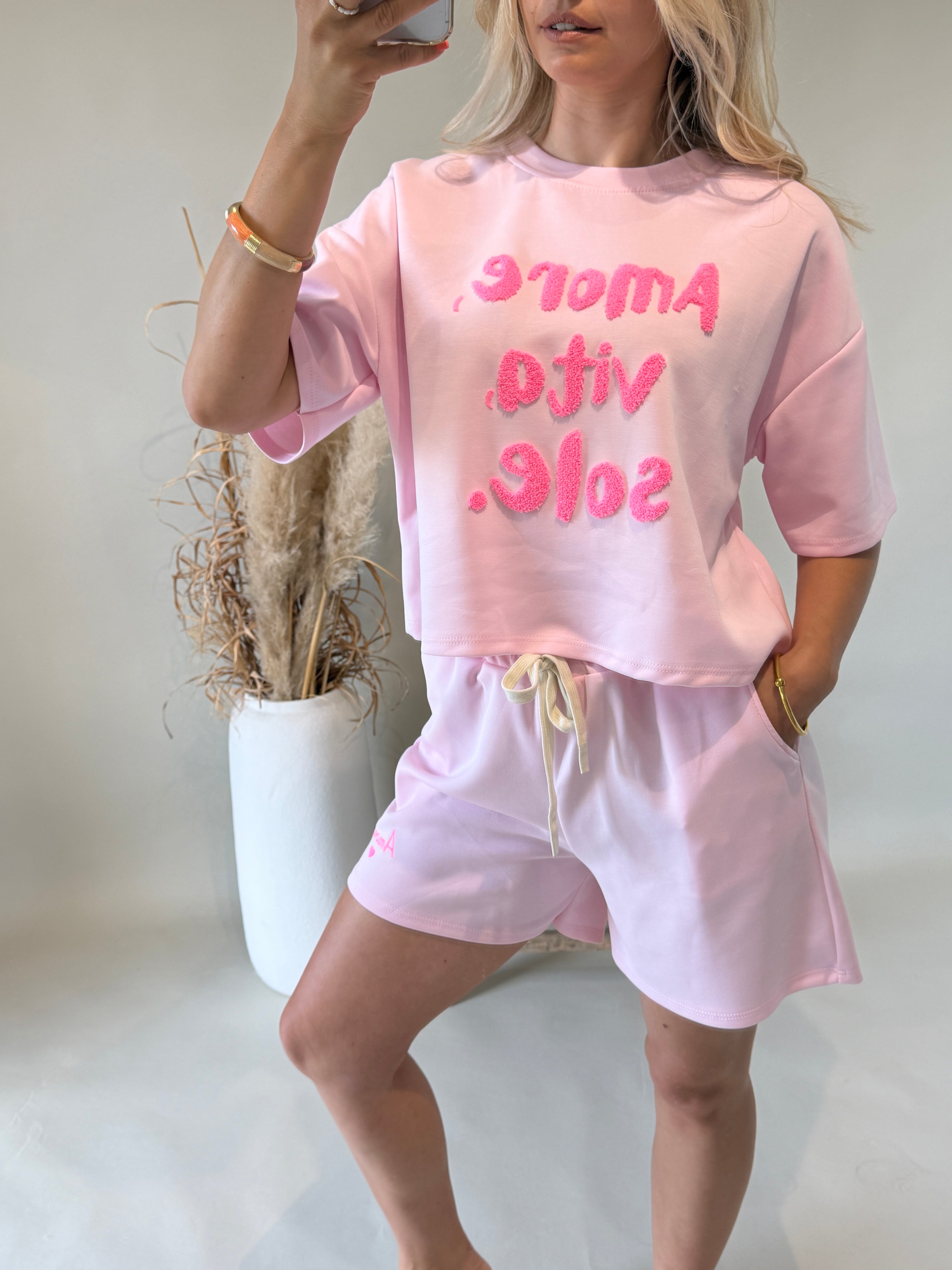 T - Shirt in Rosa mit Pinker Aufschrift