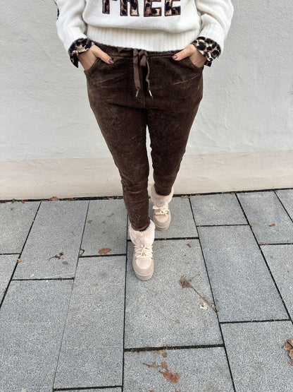 Hose in Schokobraun Samt-Optik