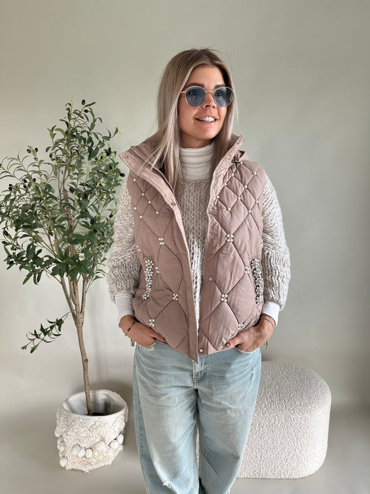 Steppweste in Beige ärmelos mit Kapuze und Perlen vorne