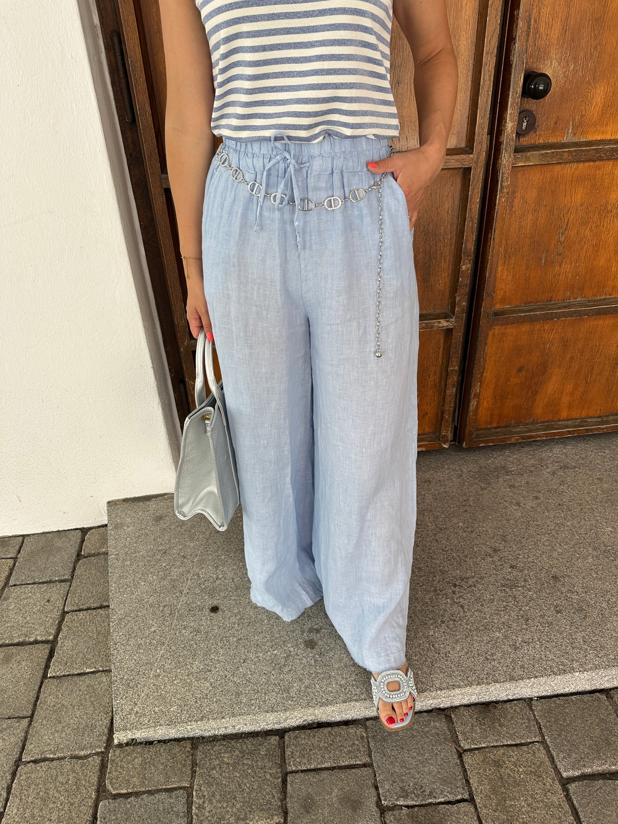 Leinehose in Hellblau weites Bein