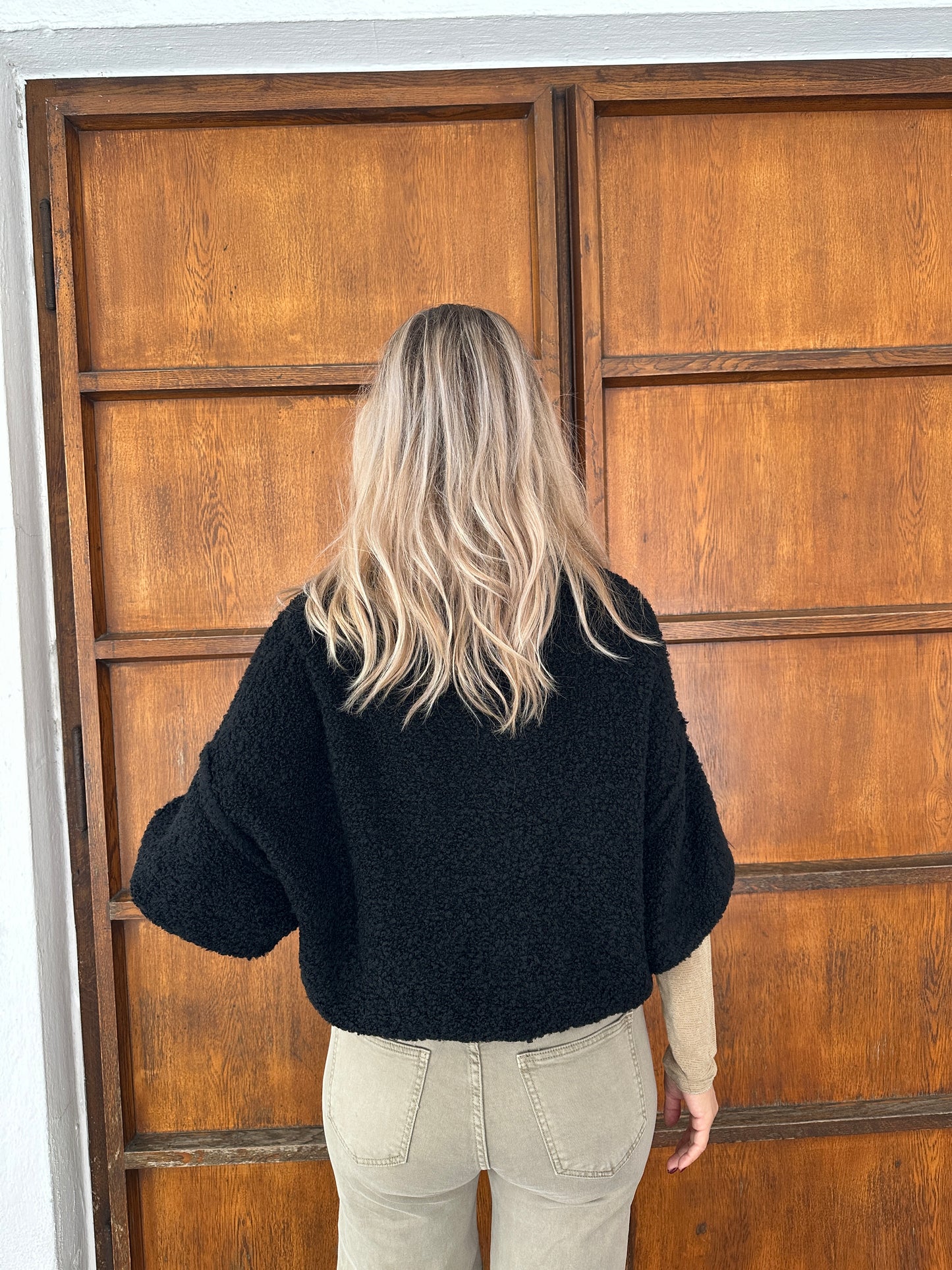 pullover in schwarz kurzarm