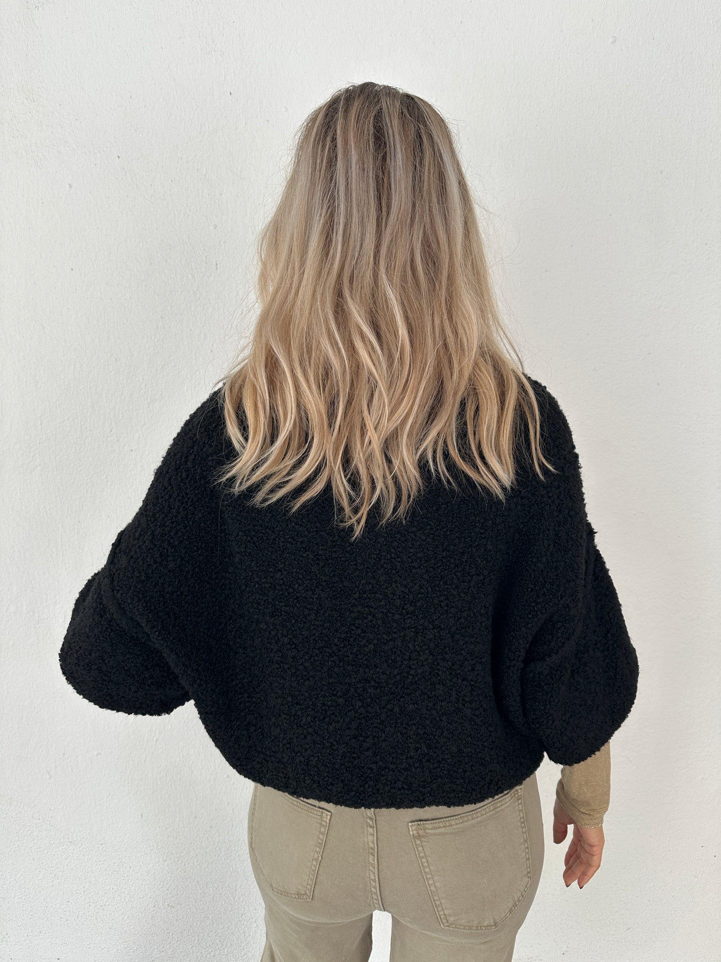 pullover in schwarz kurzarm