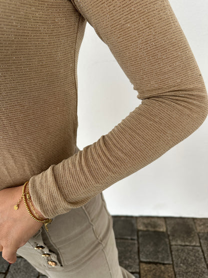 Shirt in Zimt mit feinen Glitzerstreifen