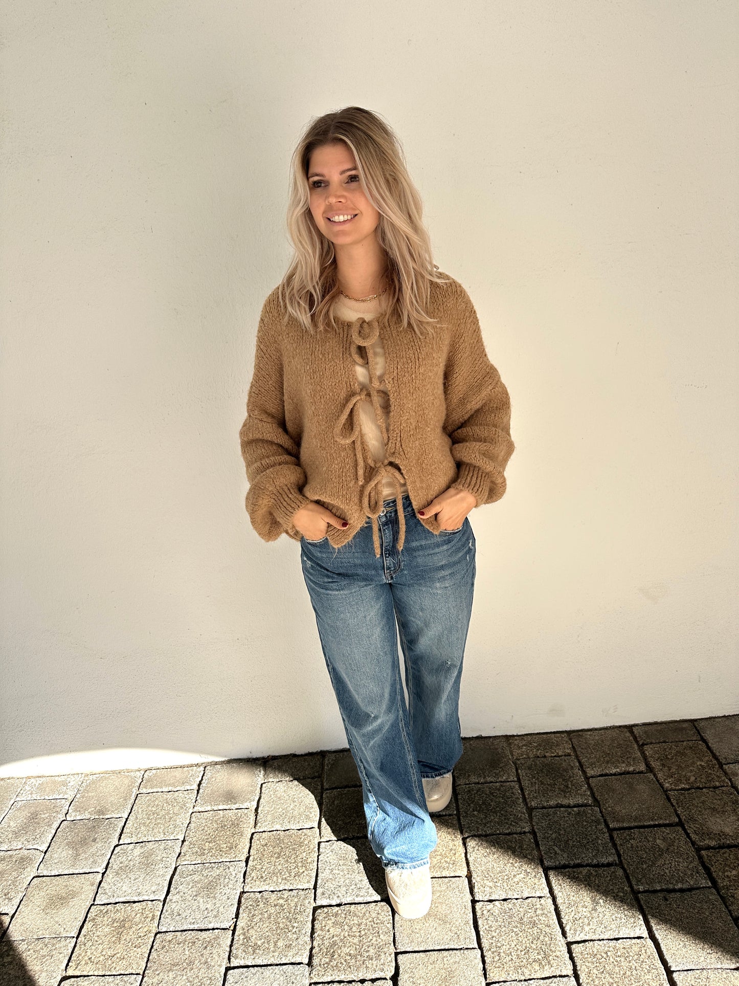 strickjacke in zimt vorne zum binden