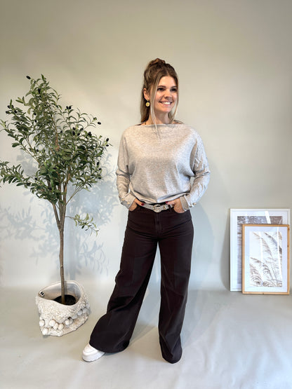 Pullover in Nussbraun mit Knöpfe am Arm