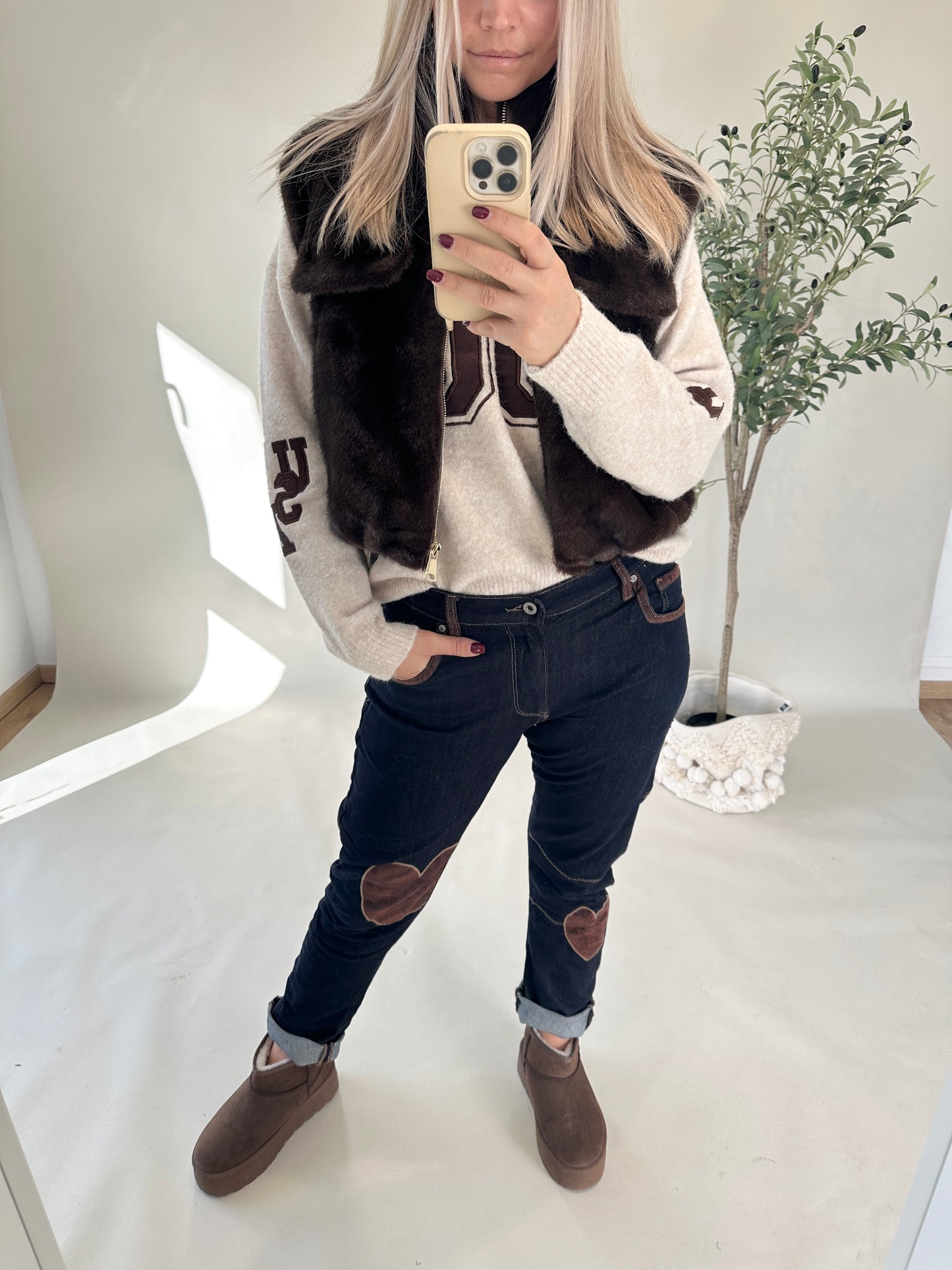 jeans s. woman mit herz applikation vorne