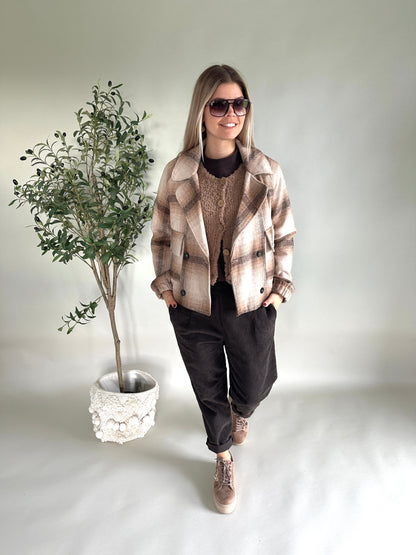 Hose in Schokobraun ( Cord ) mit kleiner Tasche vorne