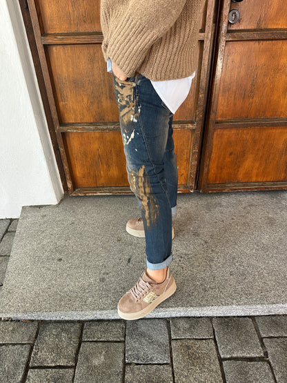 Jeans mit Aufdruck in Zimt