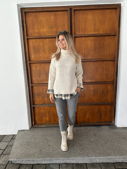 Hose in Grau mit Gummibund