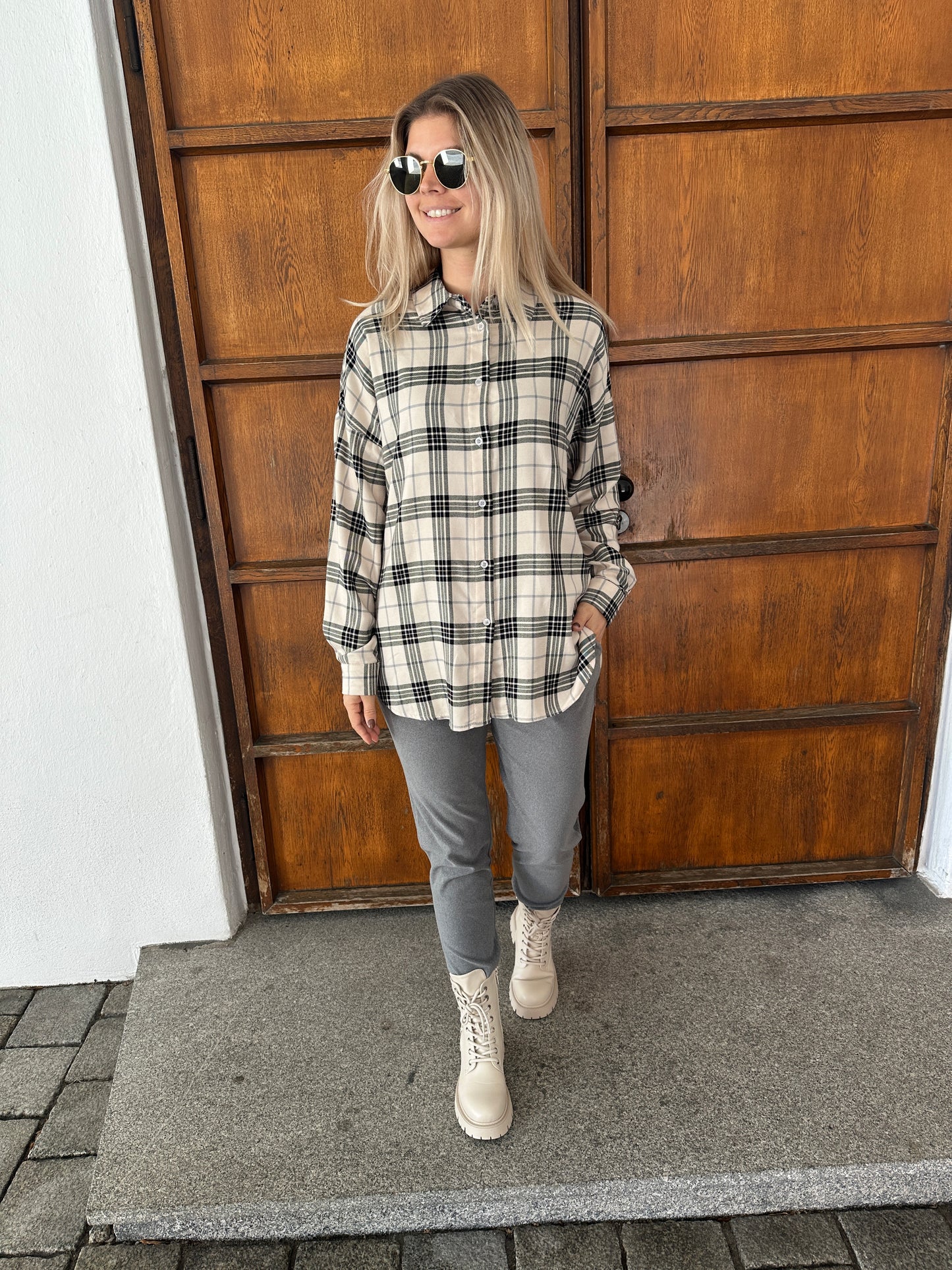 hose in grau mit gummibund