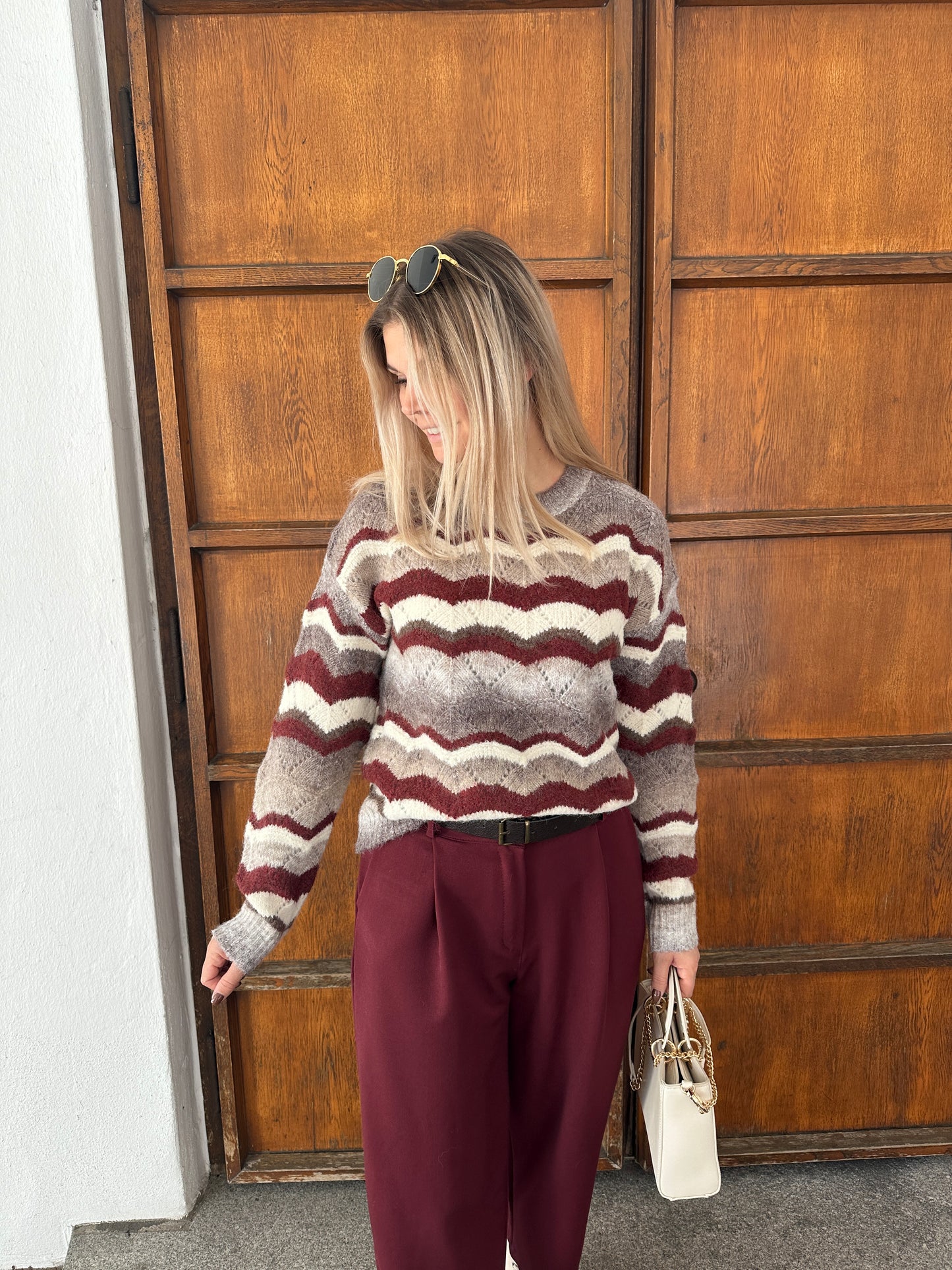 pullover mit muster in bordeaux/wollweiß/braun
