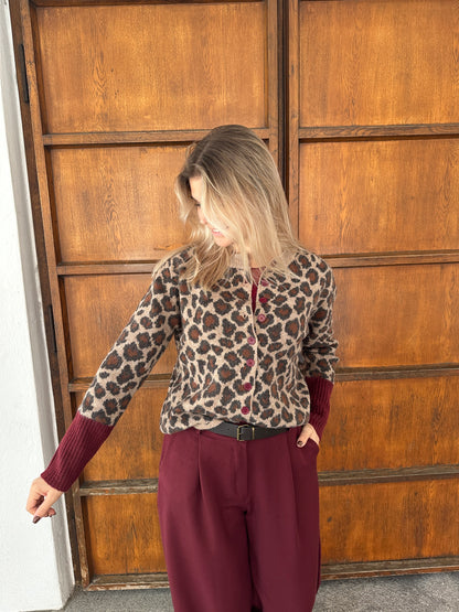 Strickjacke mit Leo-Muster Braun/Beige/Bordeaux