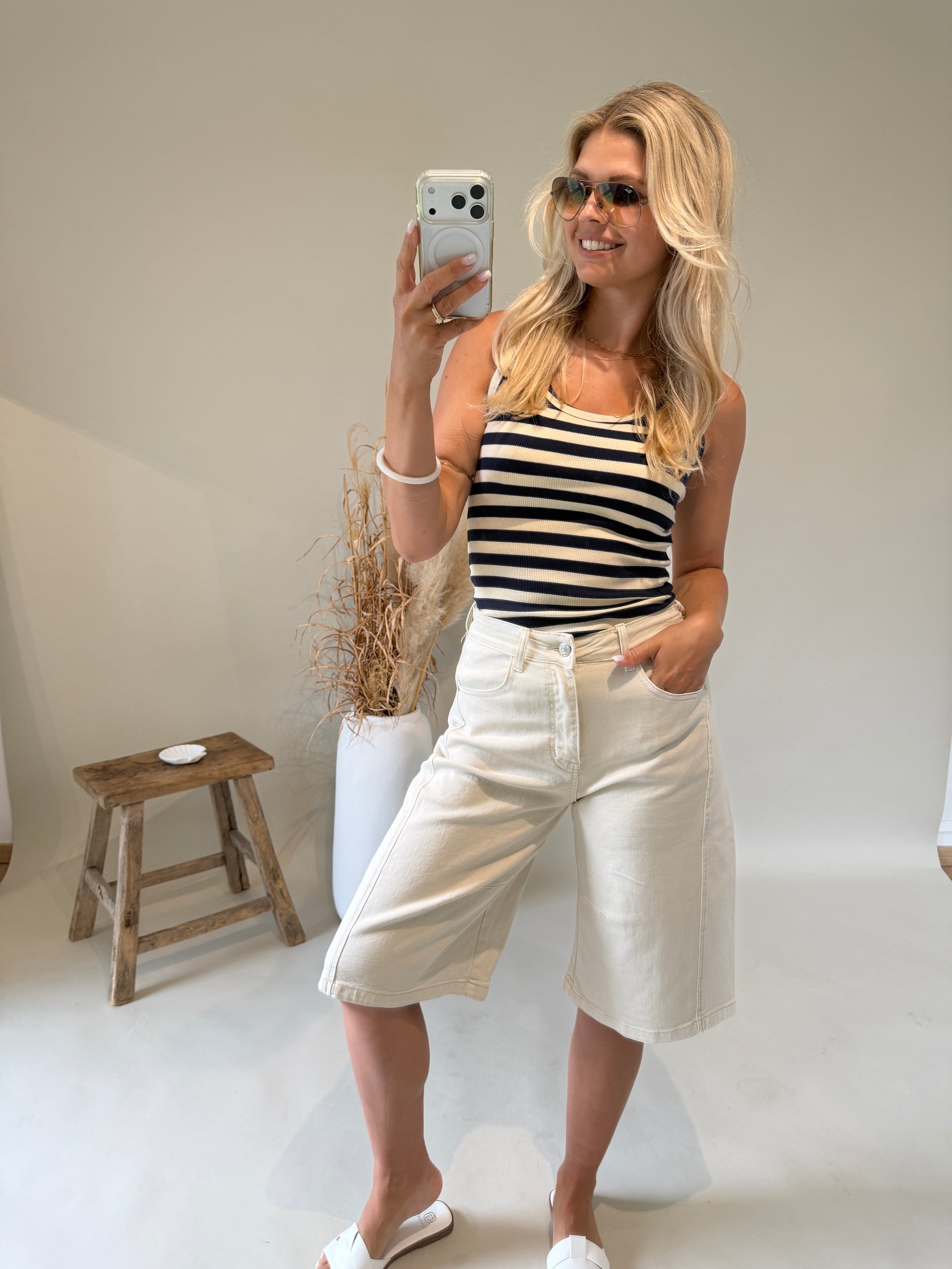 Top in Dunkelblau / Beige gestreift