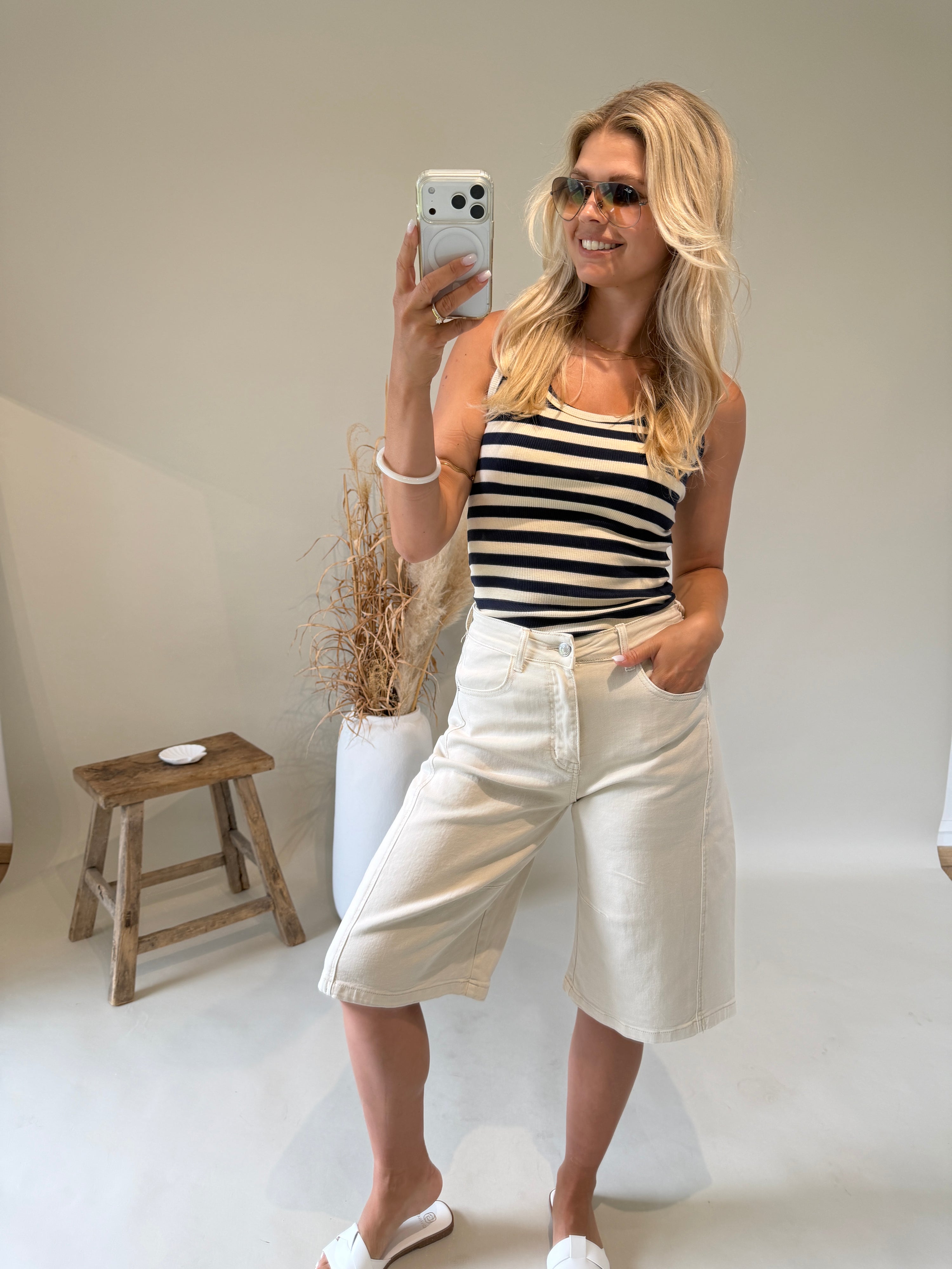 Top in Dunkelblau / Beige gestreift