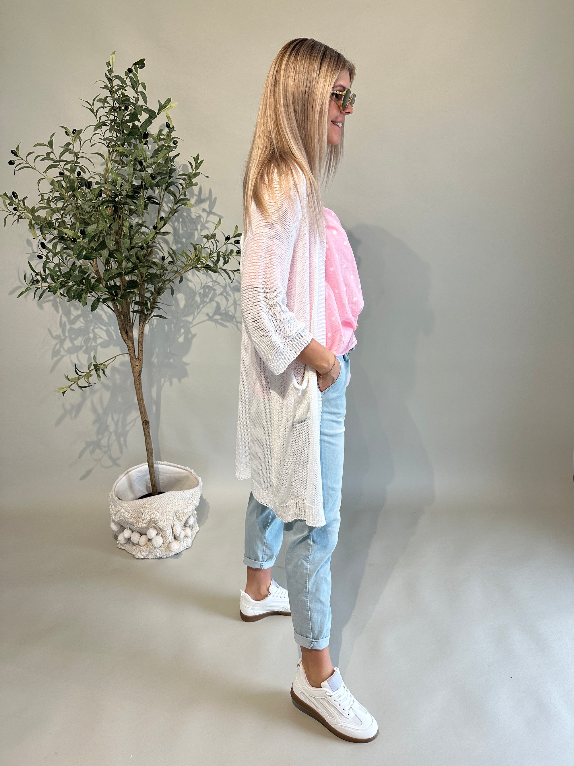 Strickjacke in Weiß