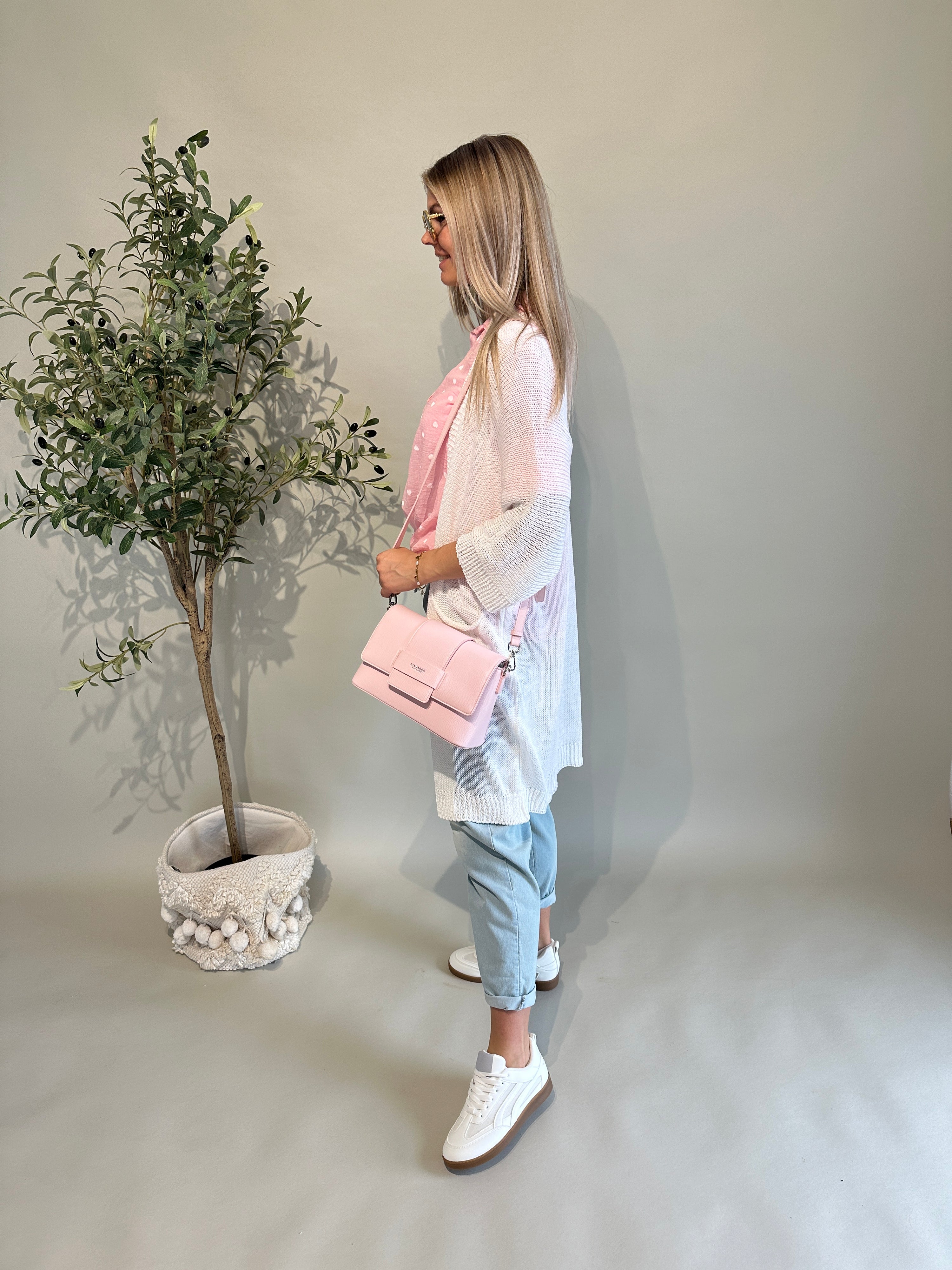 Strickjacke in Weiß