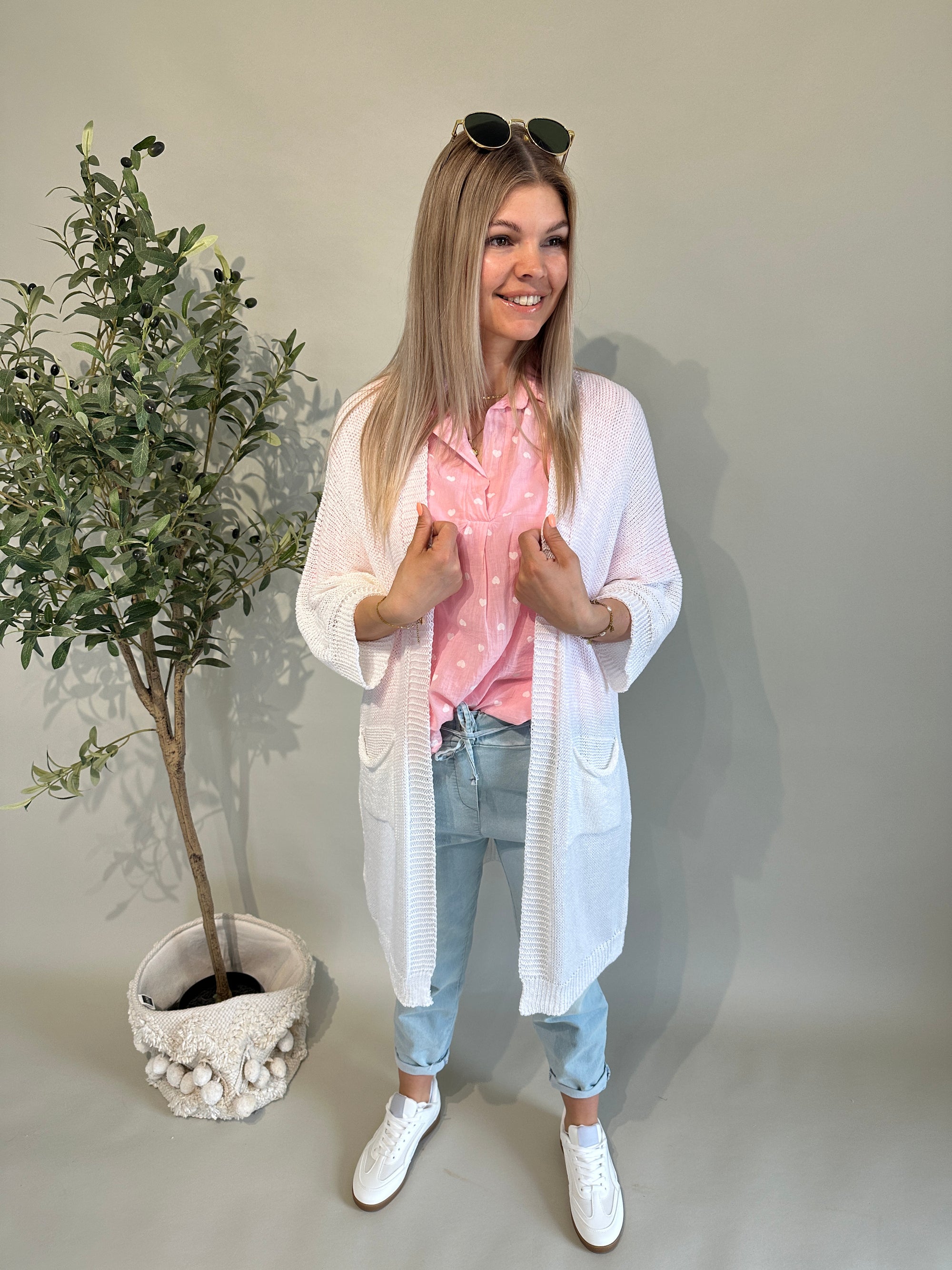 Strickjacke in Weiß