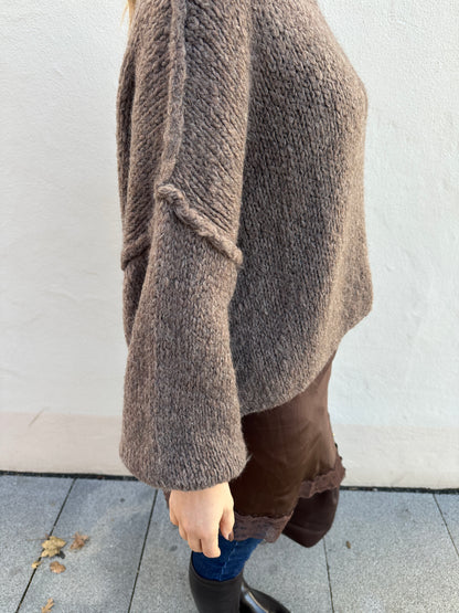 Pullover in Nussbraun