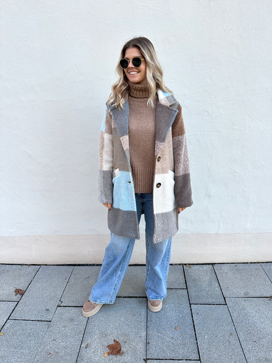 Mantel in Wollweiß/Zimt/Blau