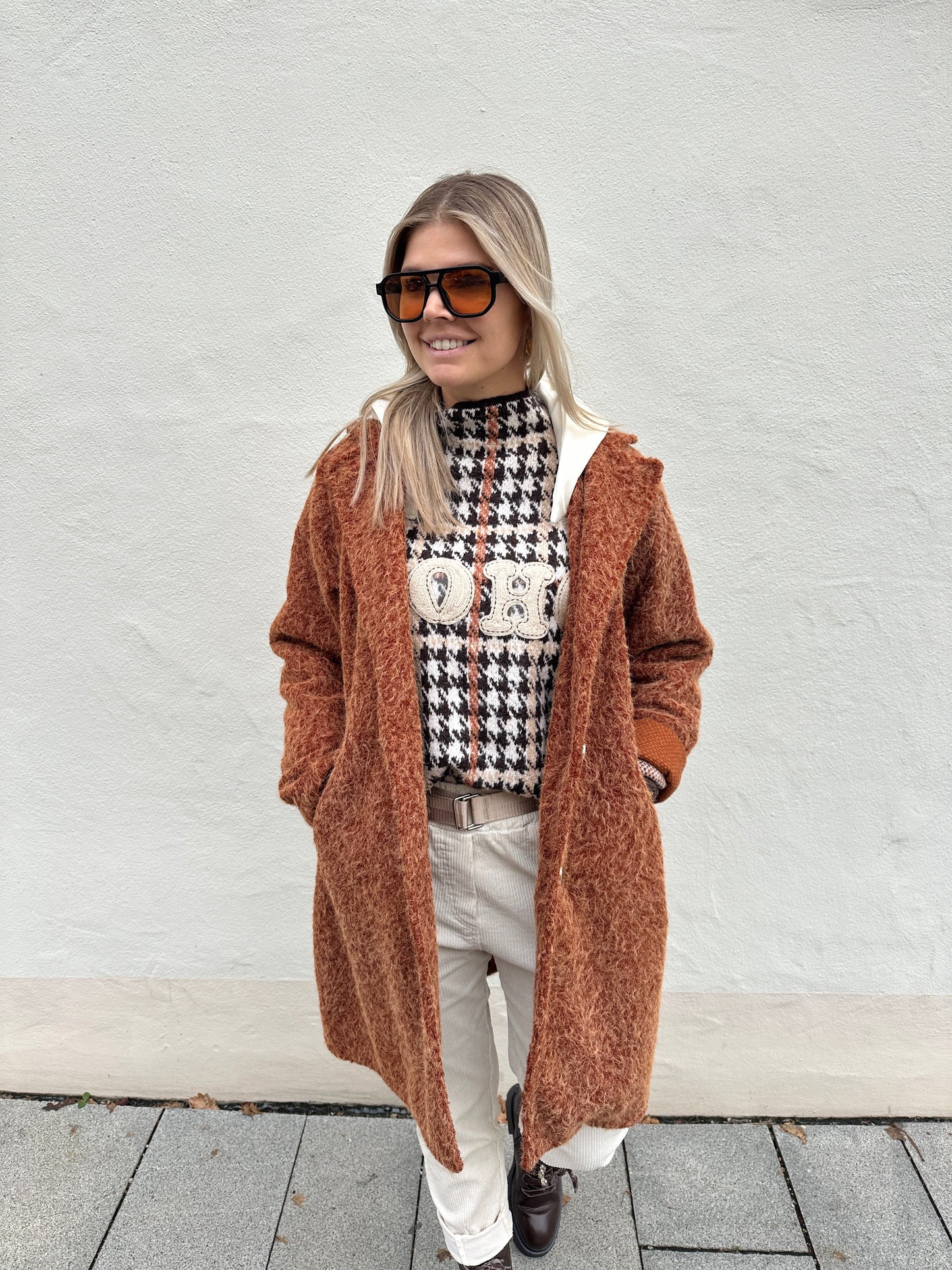 pullover in schokobraun/beige/rostbraun mit aufdruck soho