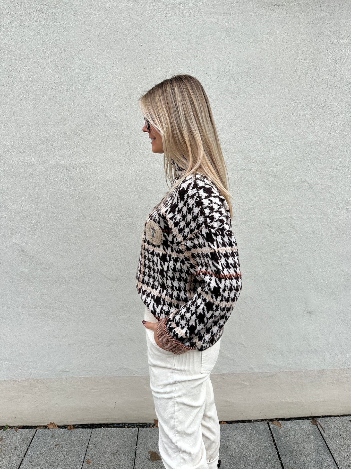 pullover in schokobraun/beige/rostbraun mit aufdruck soho