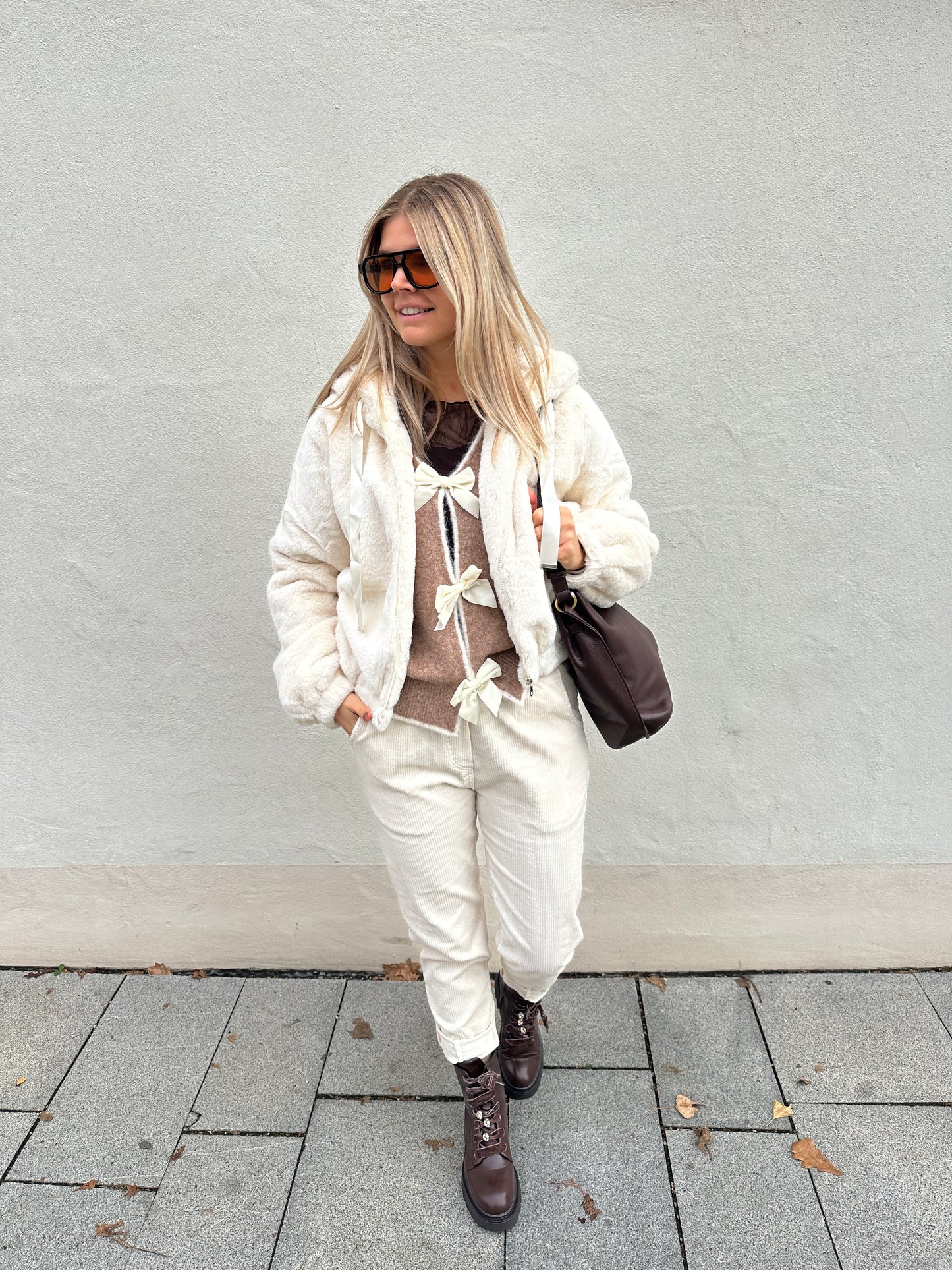 felljacke sandfarben