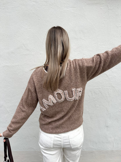 Pullover in Zimt mit Schleifen vorne
