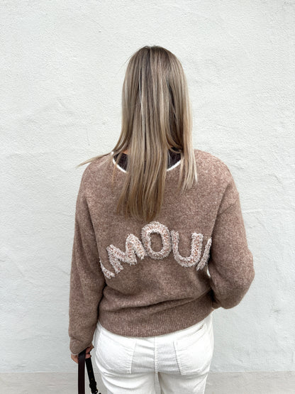 Pullover in Zimt mit Schleifen vorne